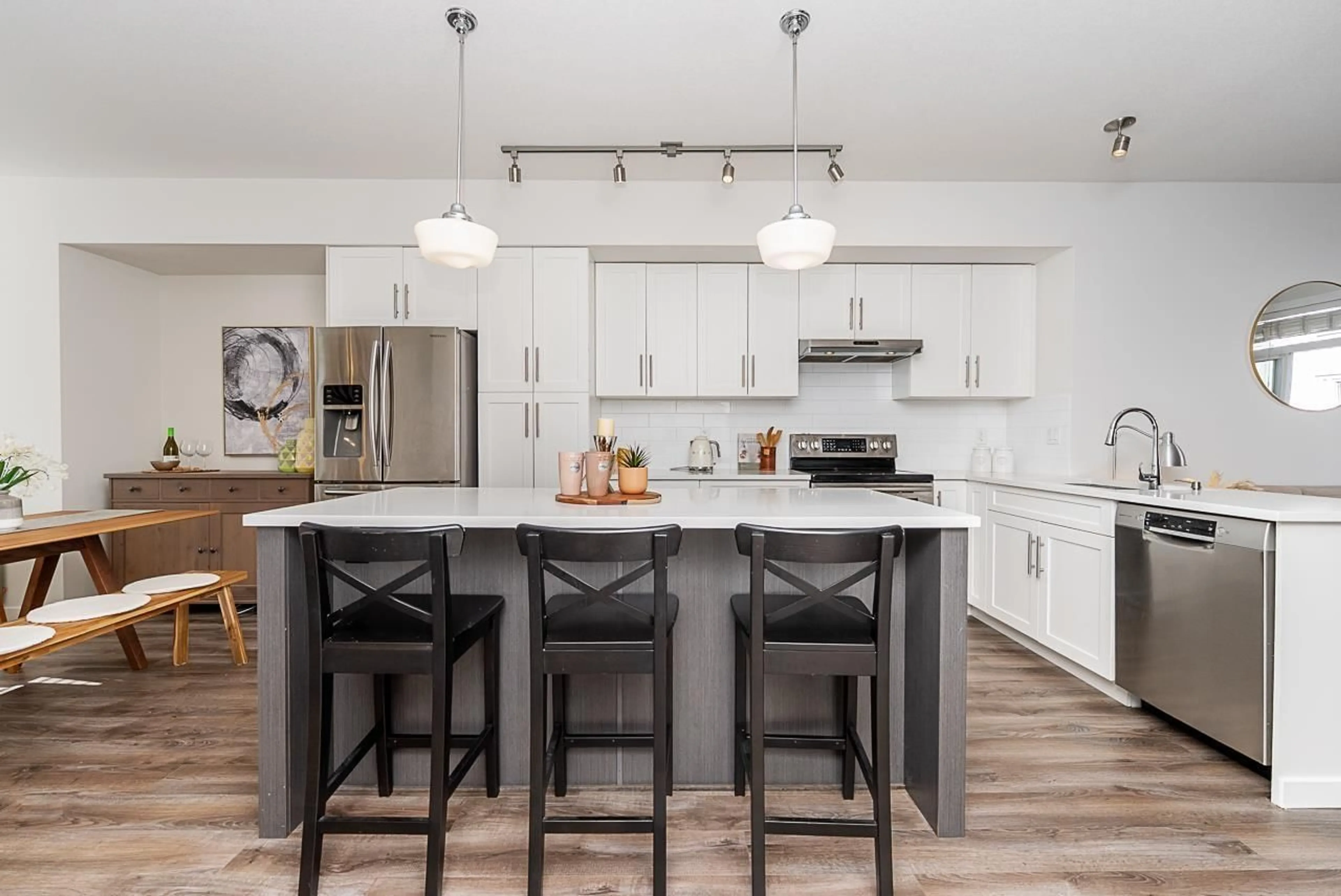 Open concept kitchen, unknown for 1 - 14905 60, Surrey British Columbia V3S1R8