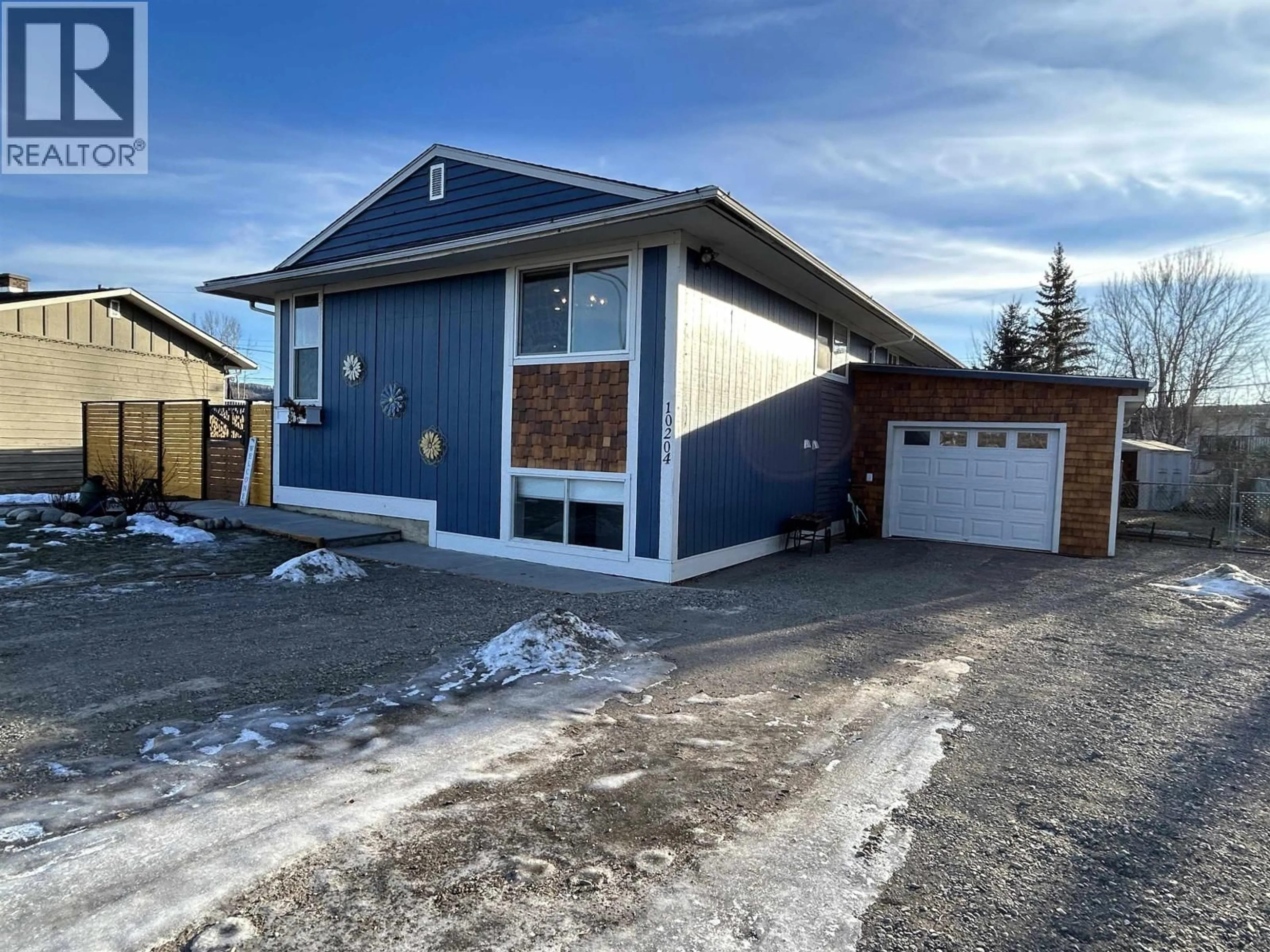 Home with vinyl exterior material, street for 10204 TURNER CRESCENT, Hudsons Hope British Columbia V0C1V0