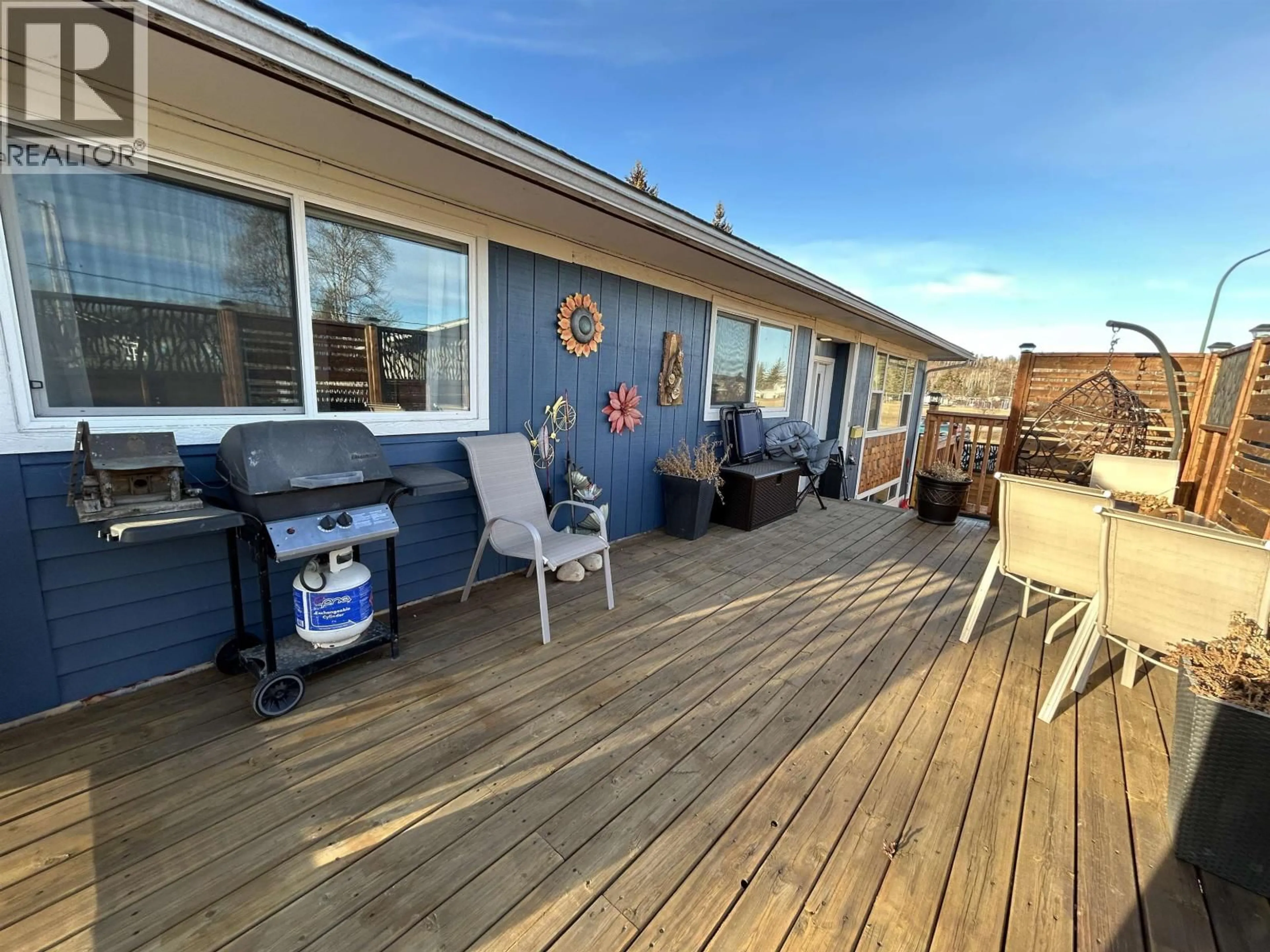 Patio, water/lake/river/ocean view for 10204 TURNER CRESCENT, Hudsons Hope British Columbia V0C1V0