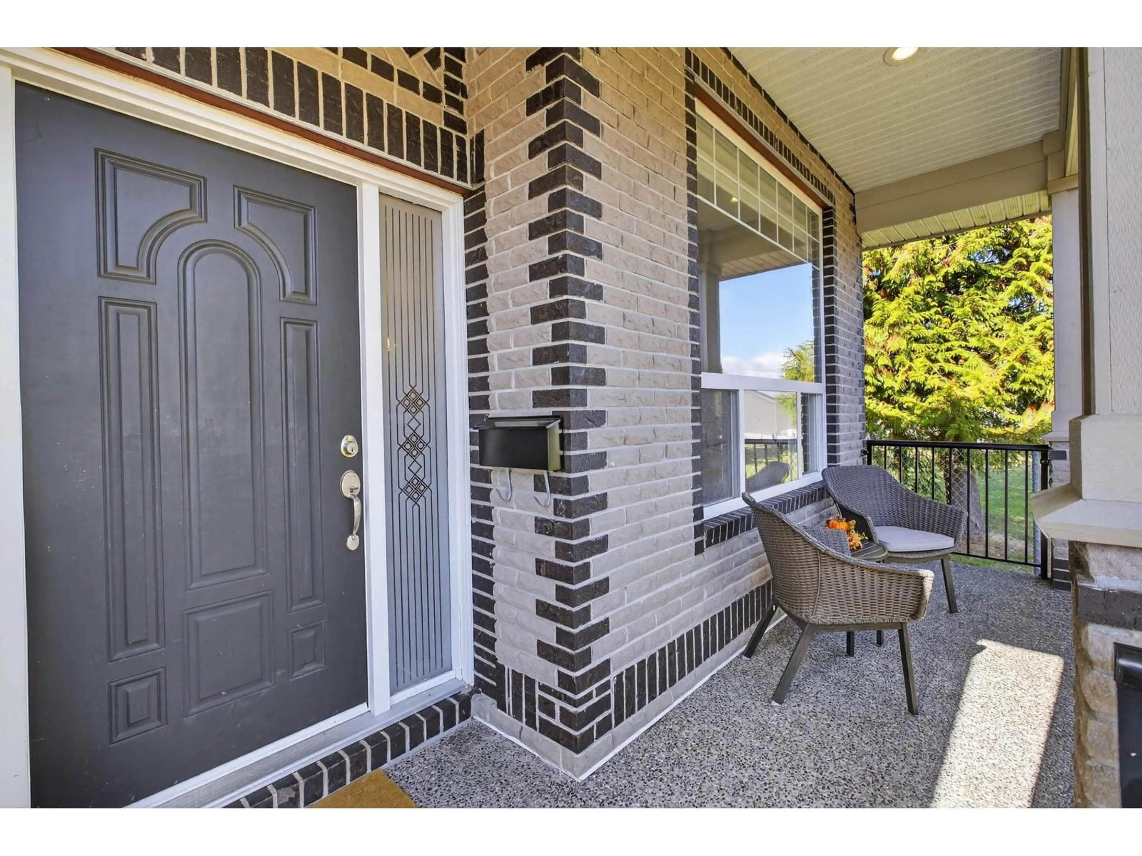 Indoor entryway for 6269 132B, Surrey British Columbia V3X3V4