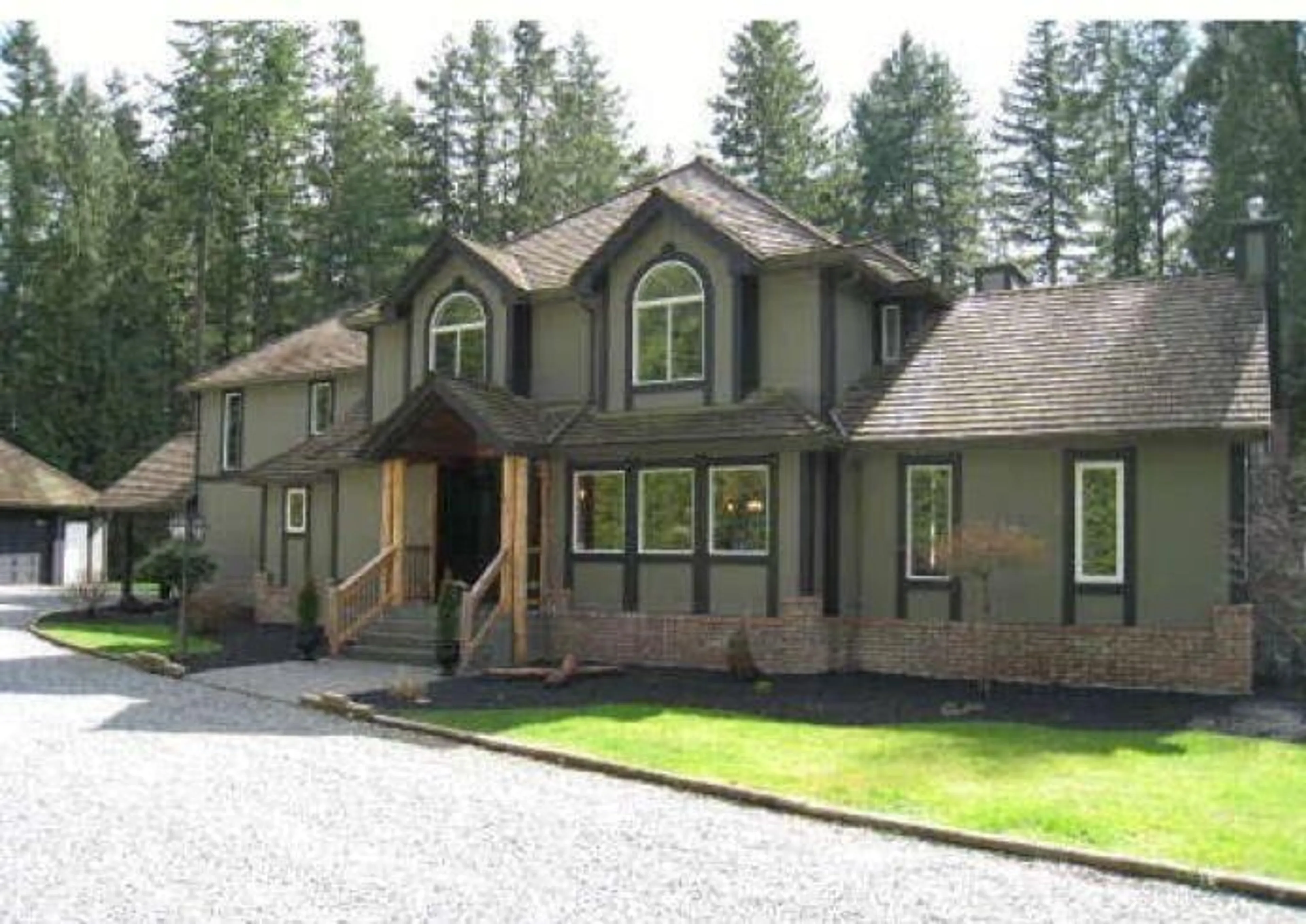 Home with vinyl exterior material, unknown for 2240 198, Langley British Columbia V2Z1Y8
