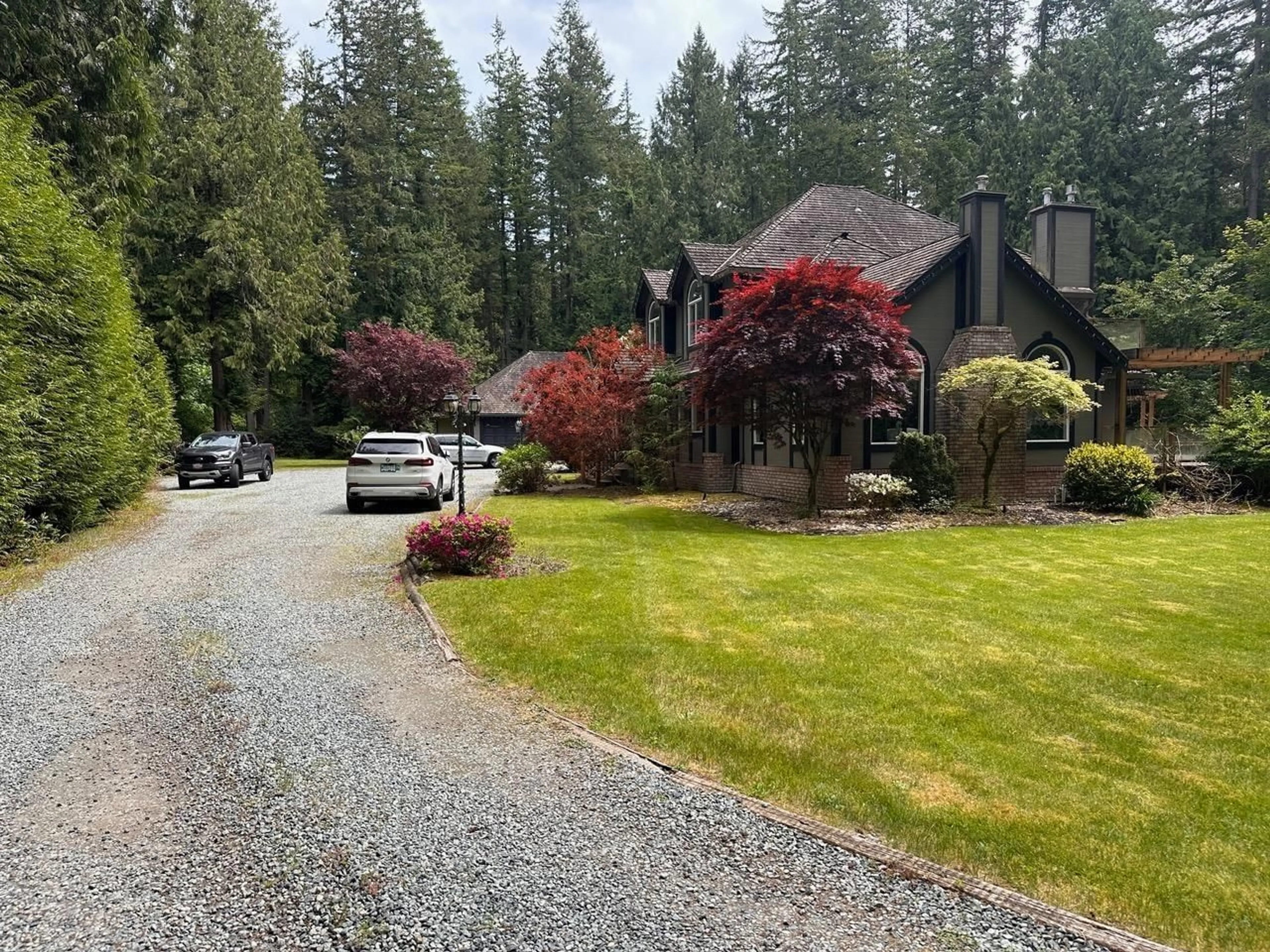 A pic from outside/outdoor area/front of a property/back of a property/a pic from drone, unknown for 2240 198, Langley British Columbia V2Z1Y8