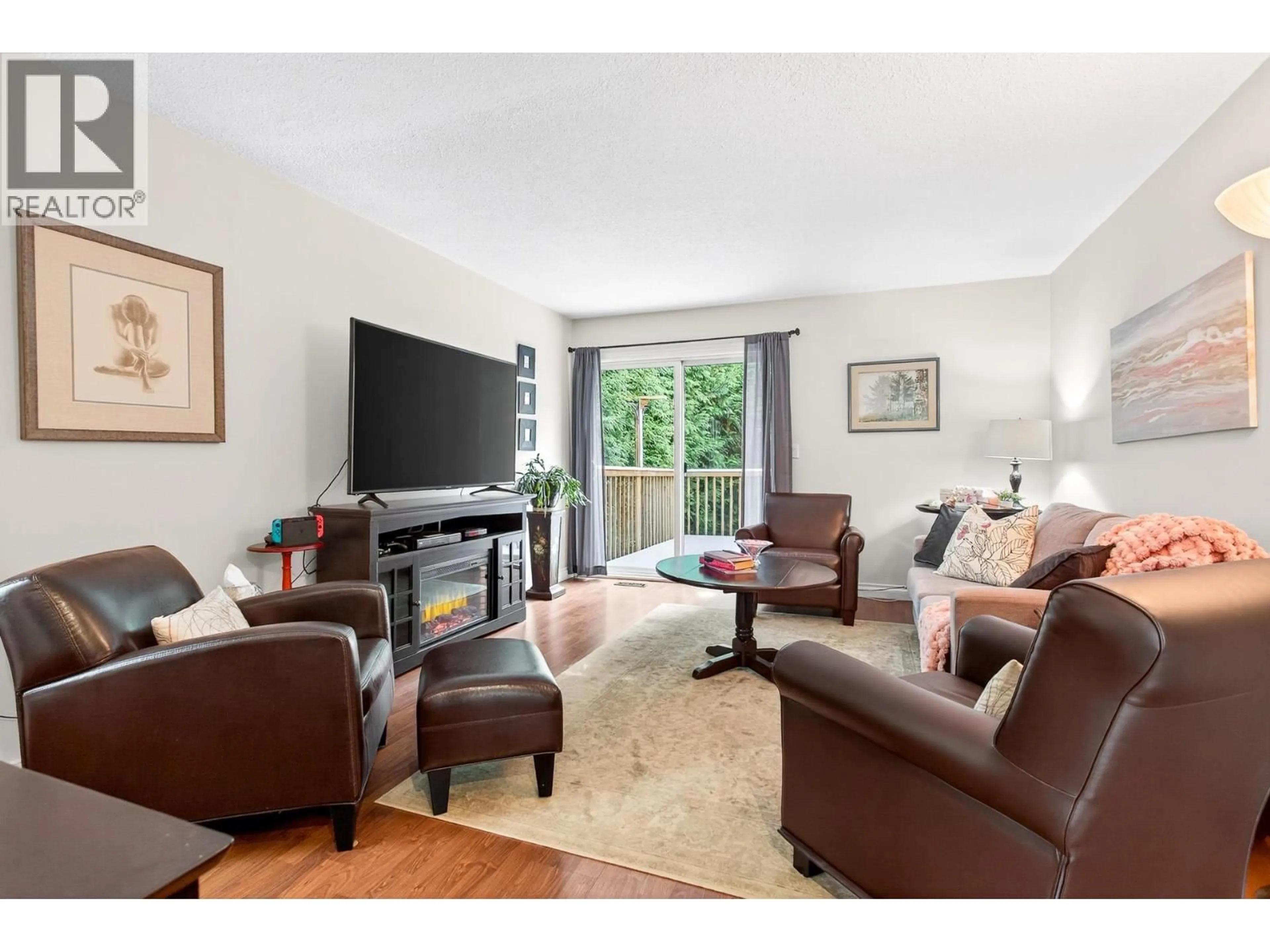 Living room with furniture, unknown for 1000 HOY STREET, Coquitlam British Columbia V3C4R2