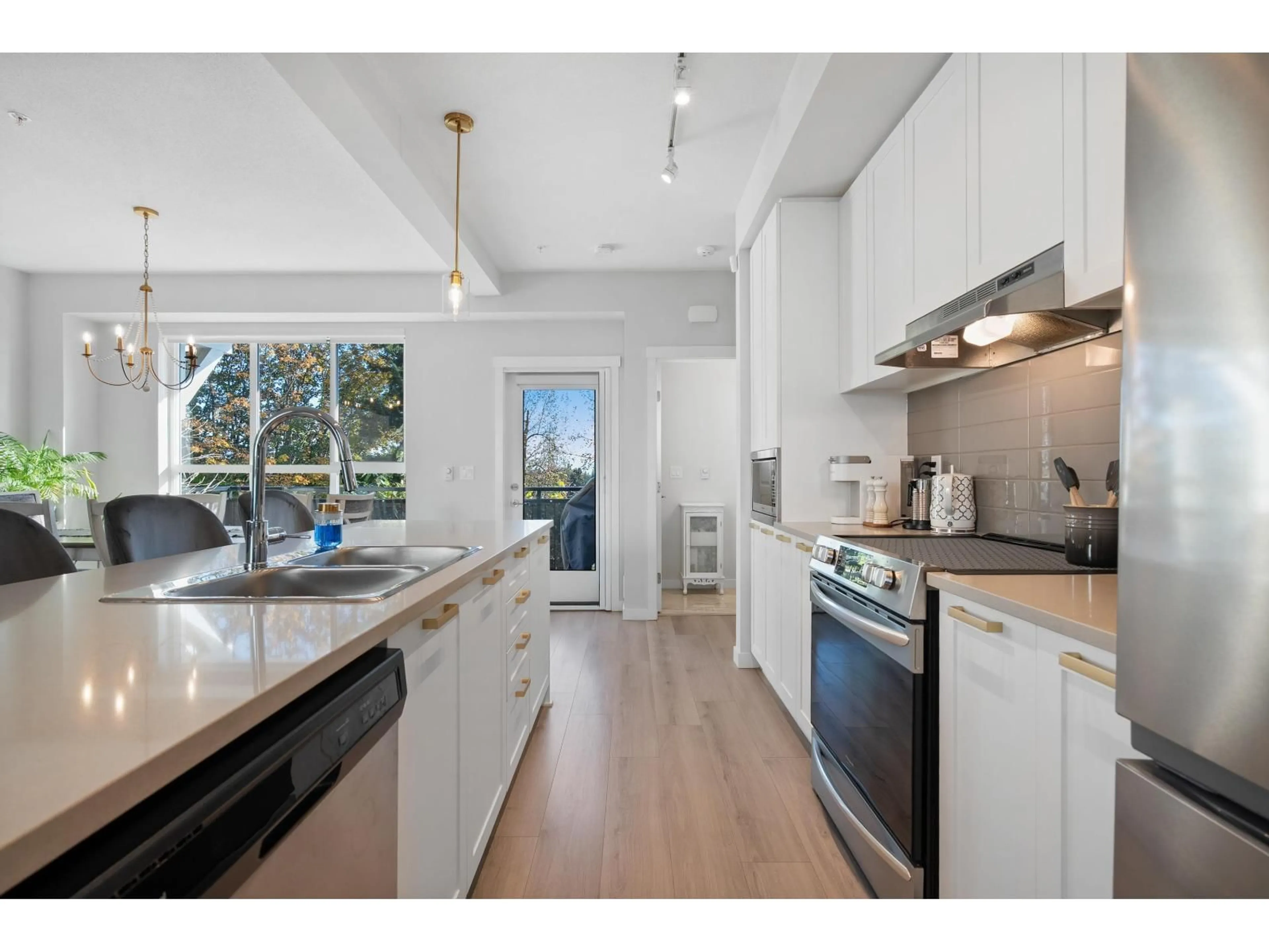 Open concept kitchen, unknown for 43 - 8335 NELSON, Mission British Columbia V4S0E4
