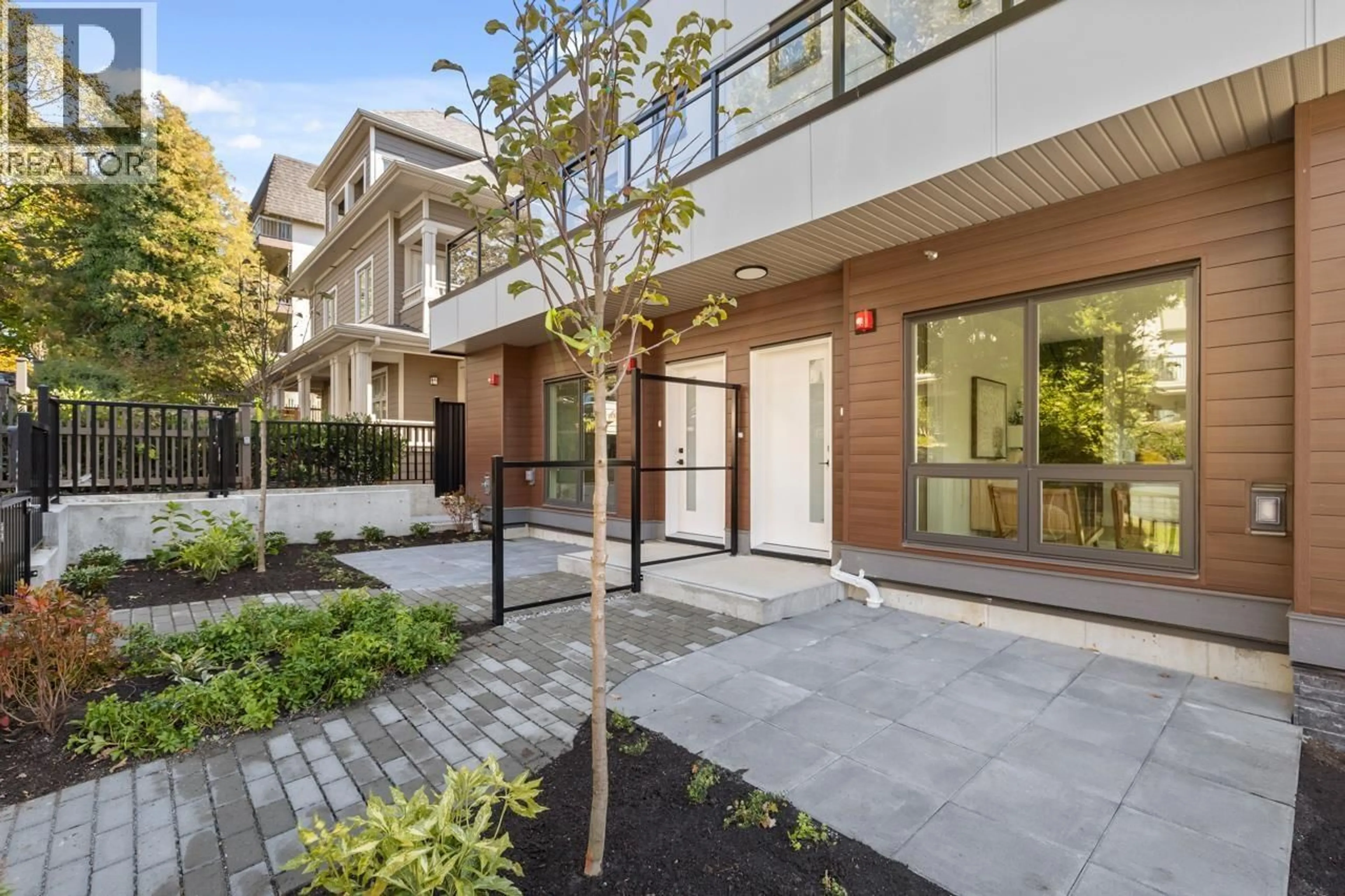 Unknown for 2 - 3800 PENDER STREET, Burnaby British Columbia V5C2L5