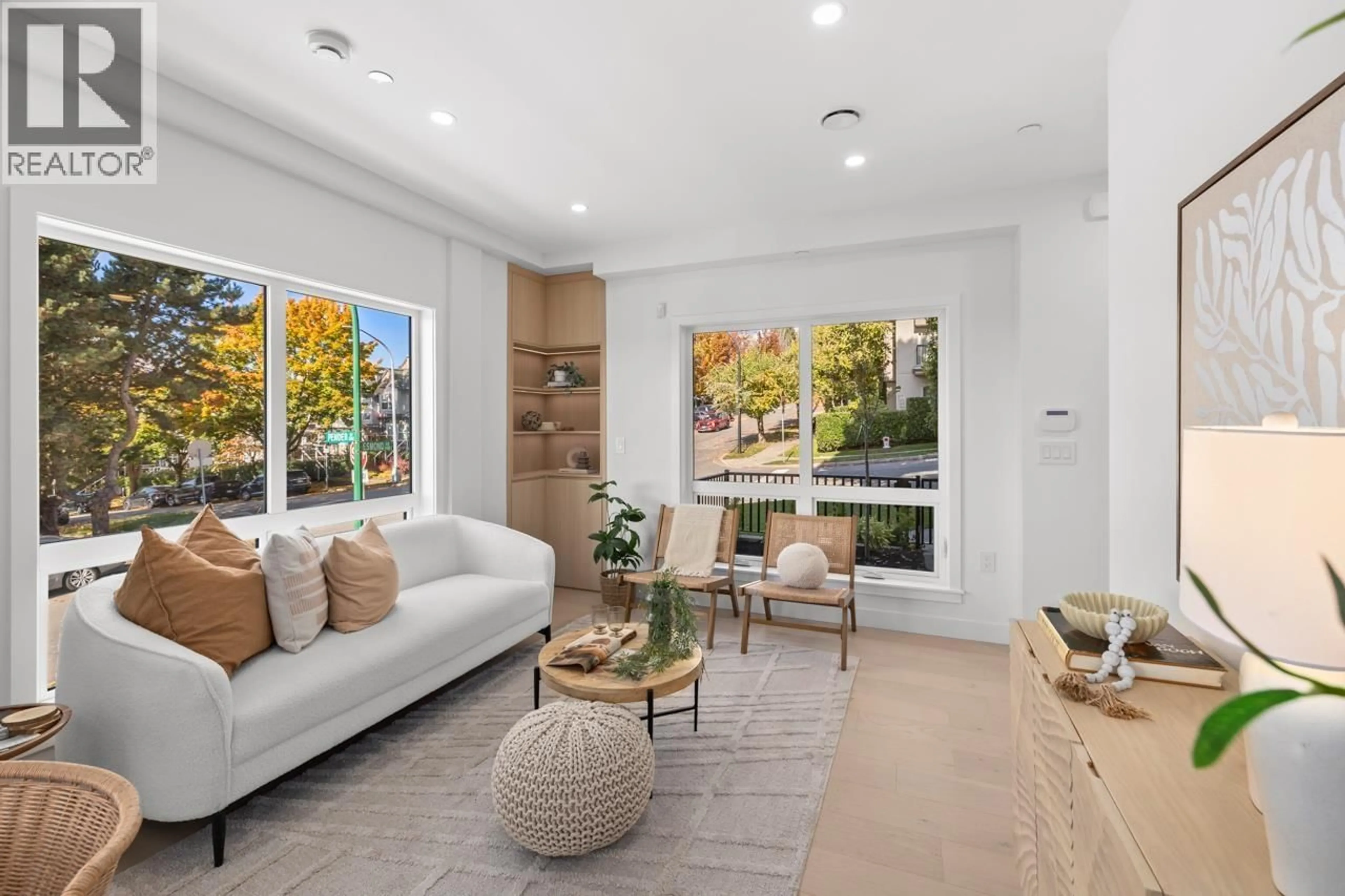 Living room with furniture, ceramic/tile floor for 4 - 3800 PENDER STREET, Burnaby British Columbia V5C2L5