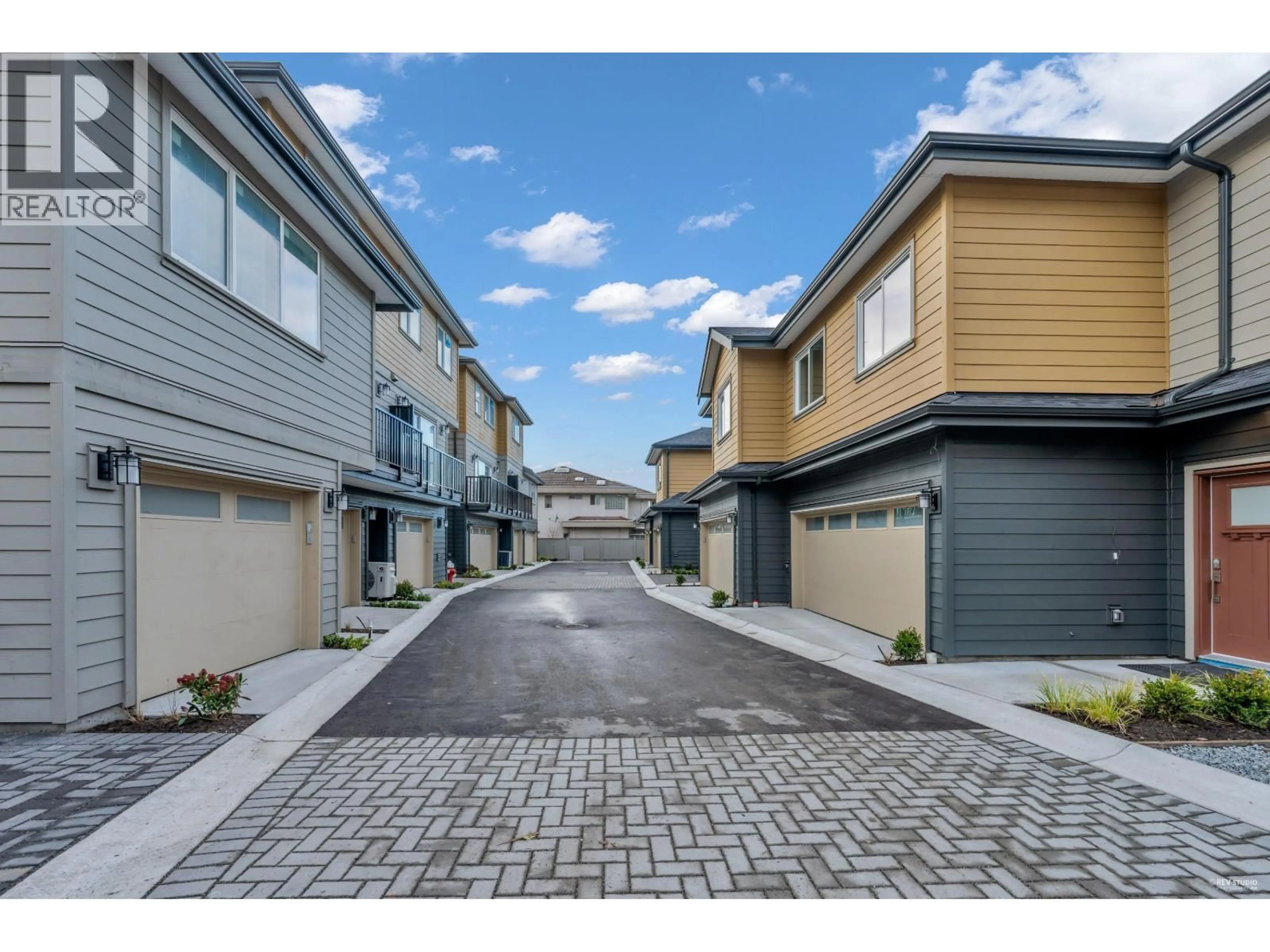 A pic from outside/outdoor area/front of a property/back of a property/a pic from drone, street for 110 - 8233 WILLIAMS ROAD, Richmond British Columbia V7A1G4