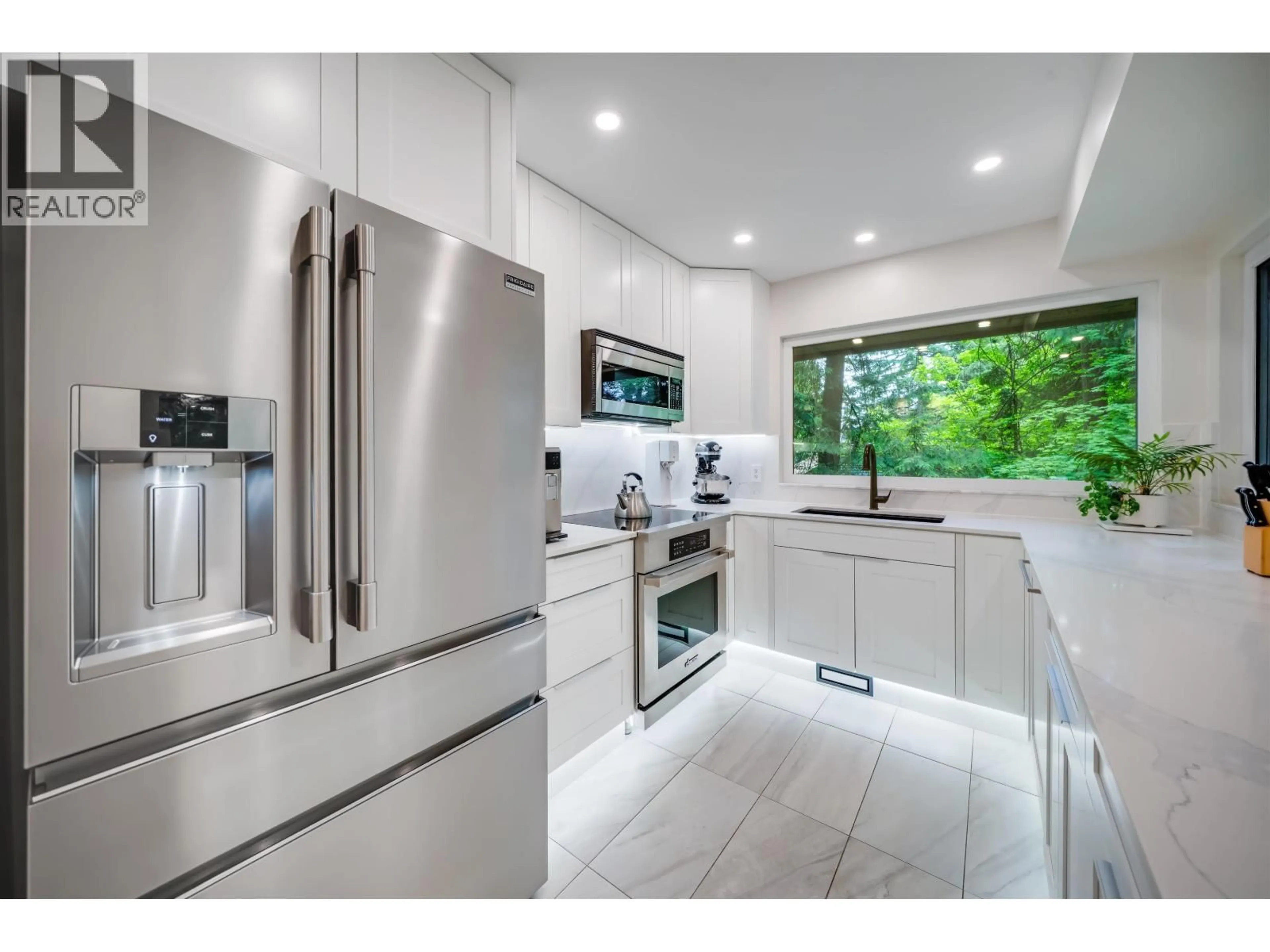 Contemporary kitchen, ceramic/tile floor for 867 FREDERICK ROAD, North Vancouver British Columbia V7K2Y5