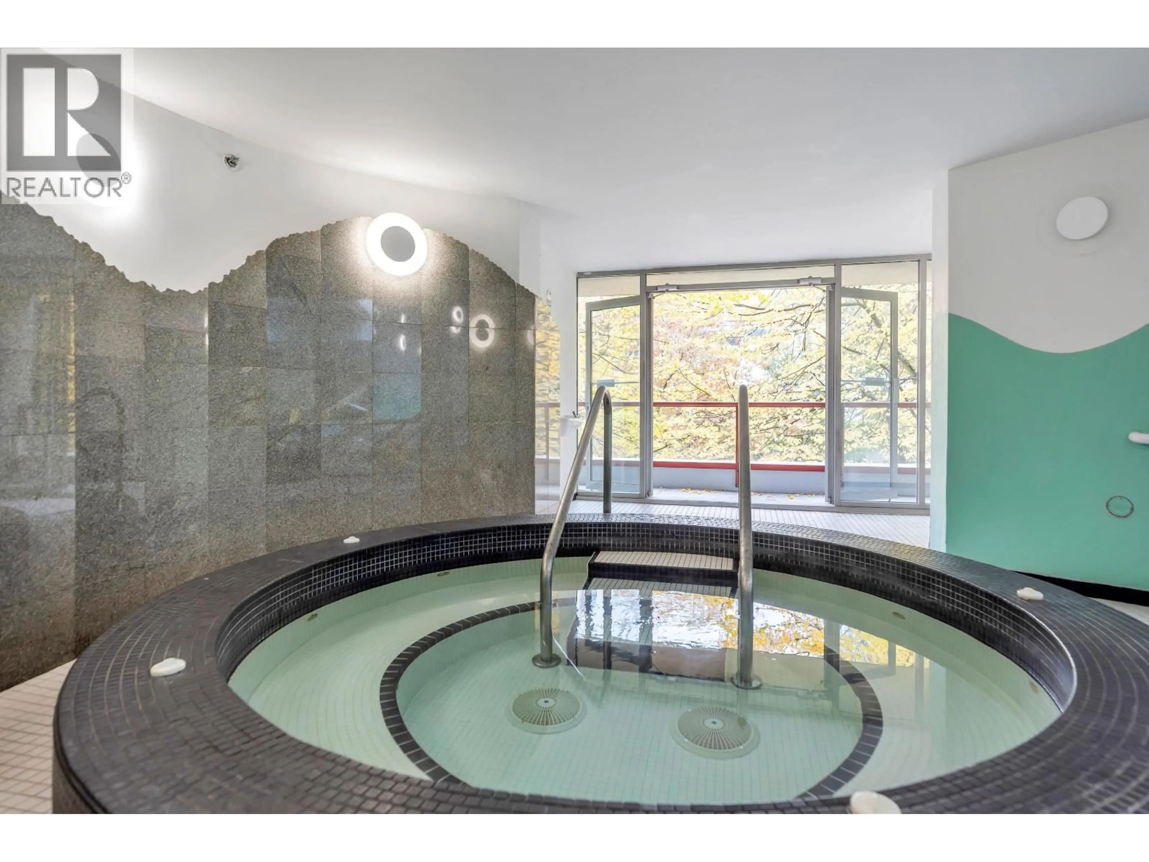 Pool for 704 - 990 BEACH AVENUE, Vancouver British Columbia V6Z2N9