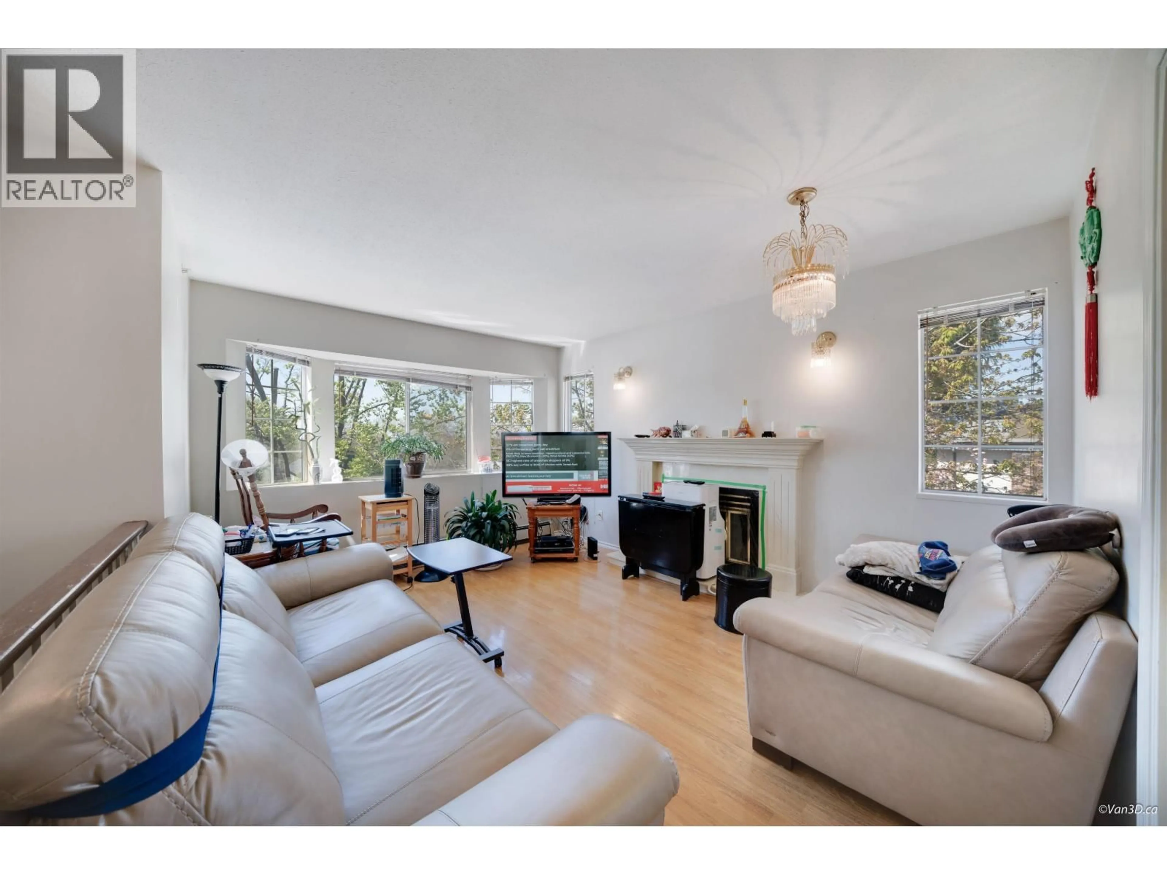 Living room with furniture, unknown for 4502 NANAIMO STREET, Vancouver British Columbia V5N5J4