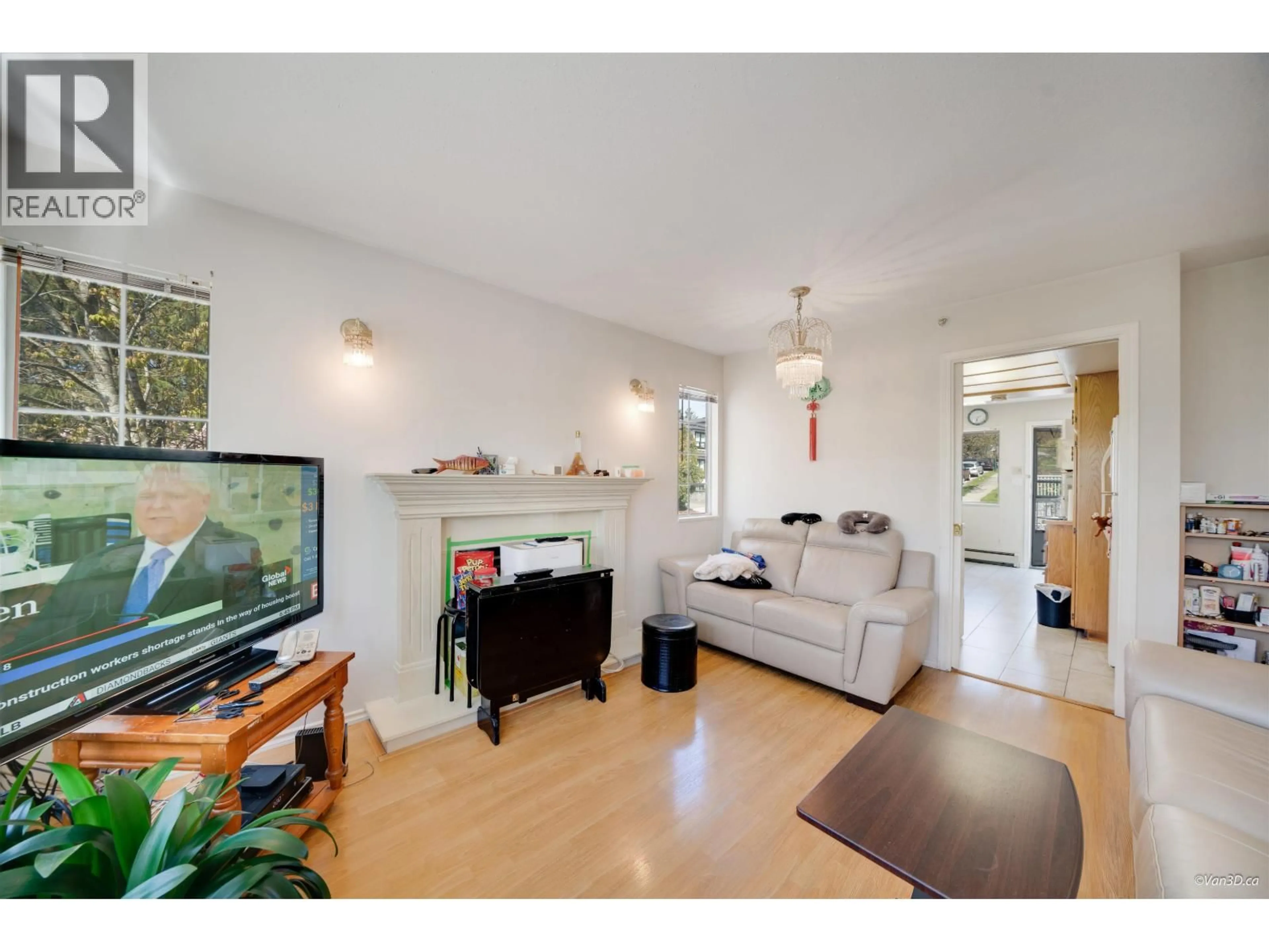 Living room with furniture, unknown for 4502 NANAIMO STREET, Vancouver British Columbia V5N5J4