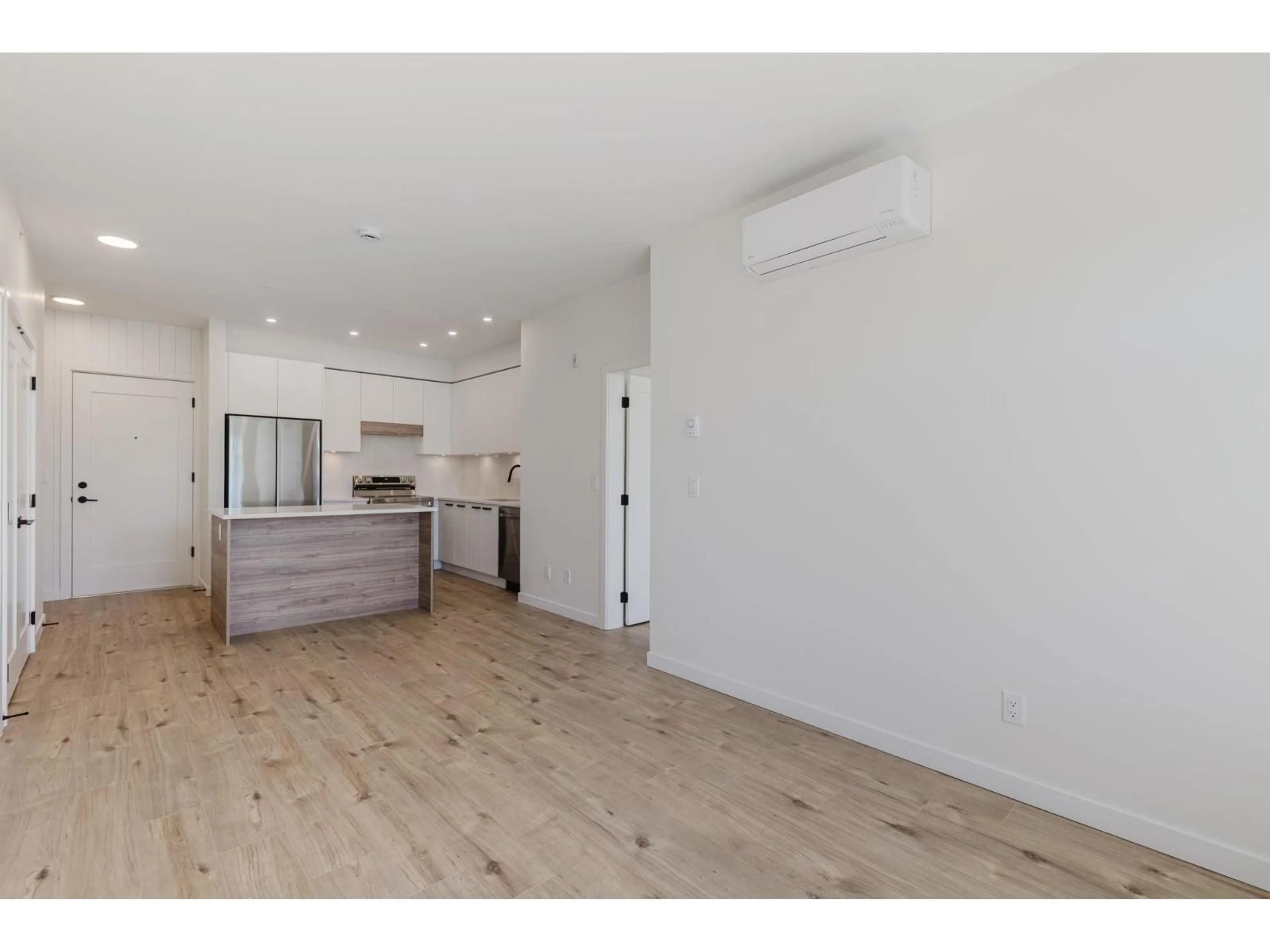 A pic of a room for 105 - 33920 BEST, Mission British Columbia V2V0L9