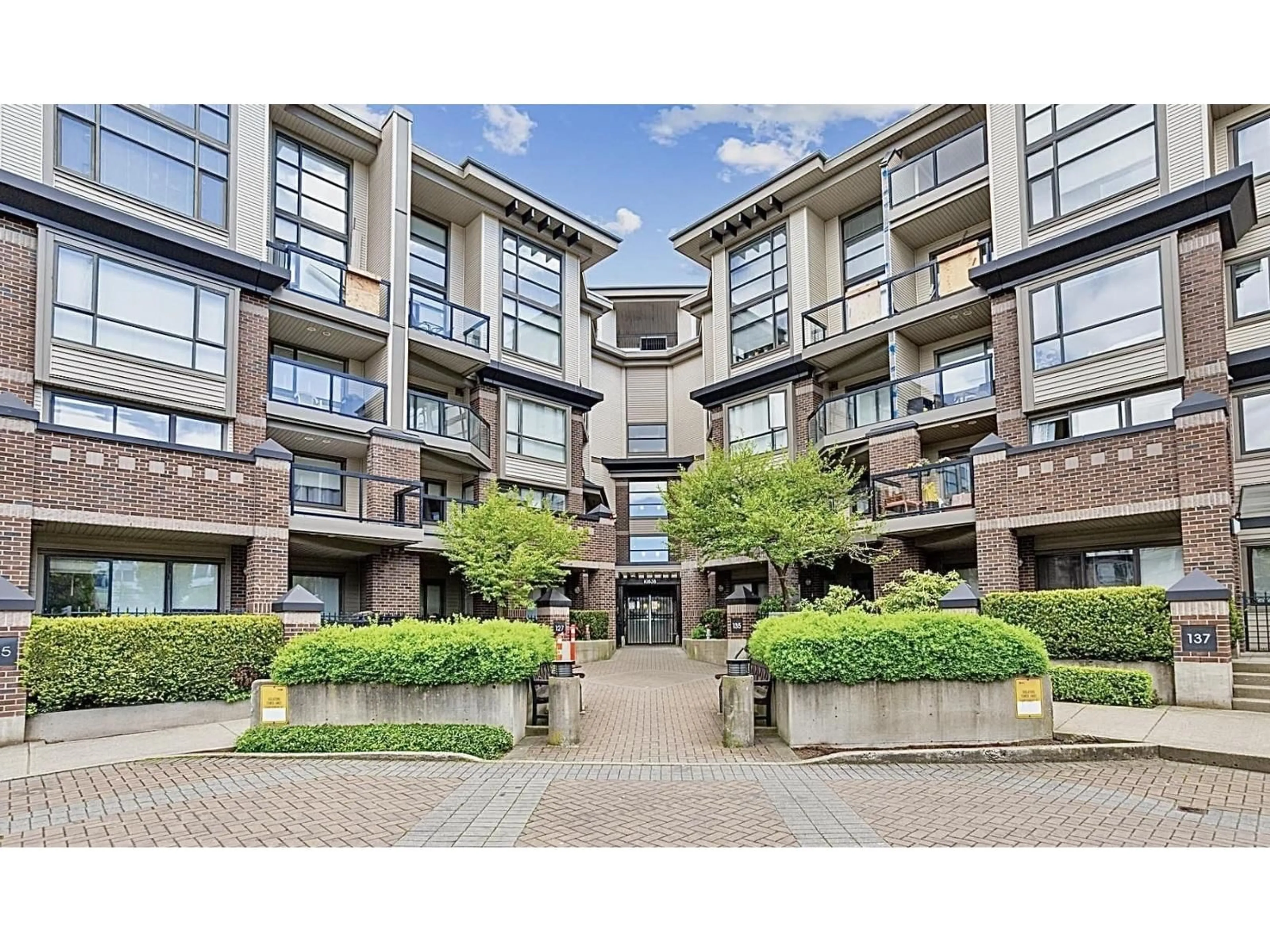 Unknown for 452 - 10838 CITY, Surrey British Columbia V3T5X9