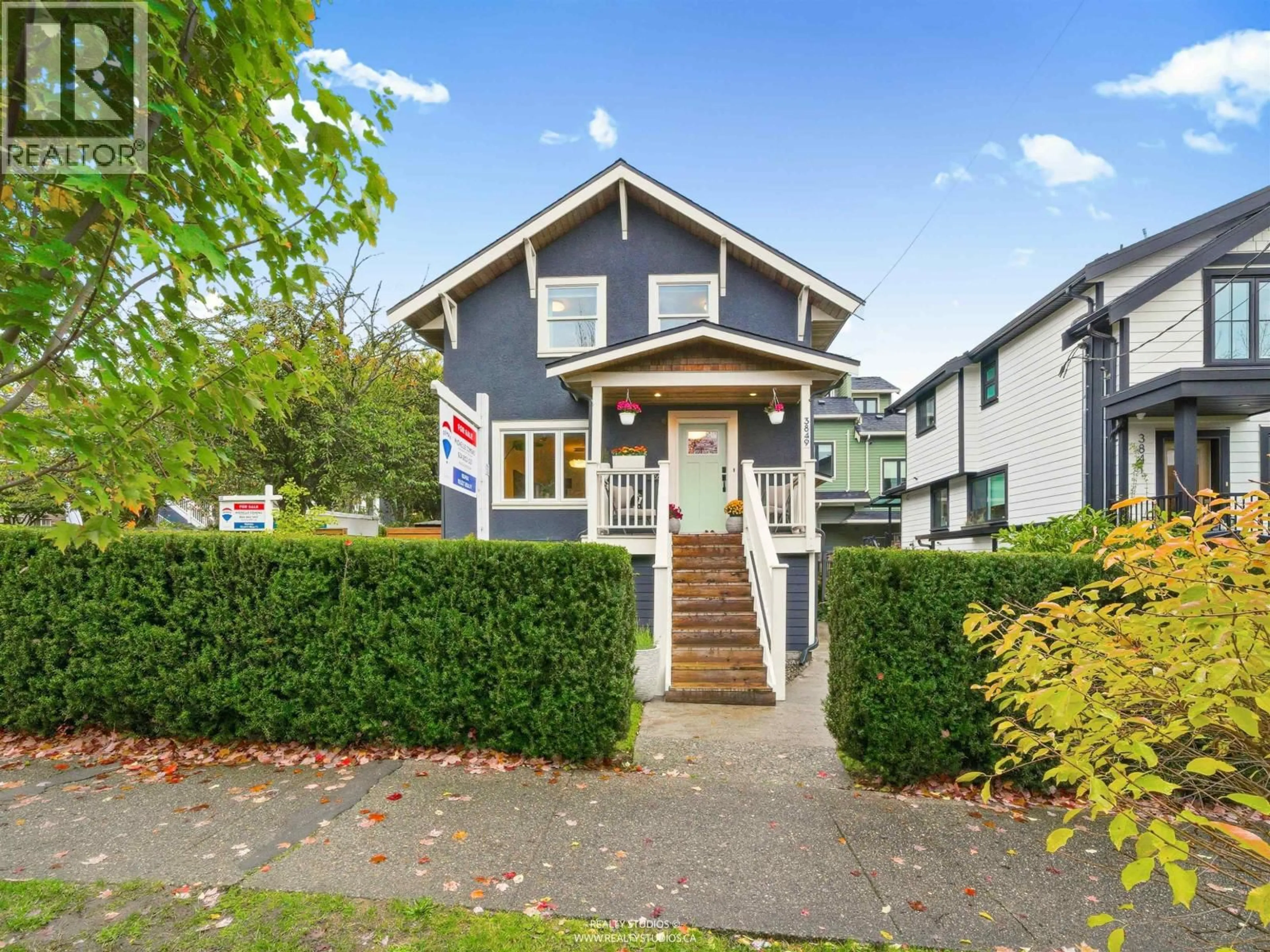Home with vinyl exterior material, street for 3849 ST. CATHERINES STREET, Vancouver British Columbia V5V4L5