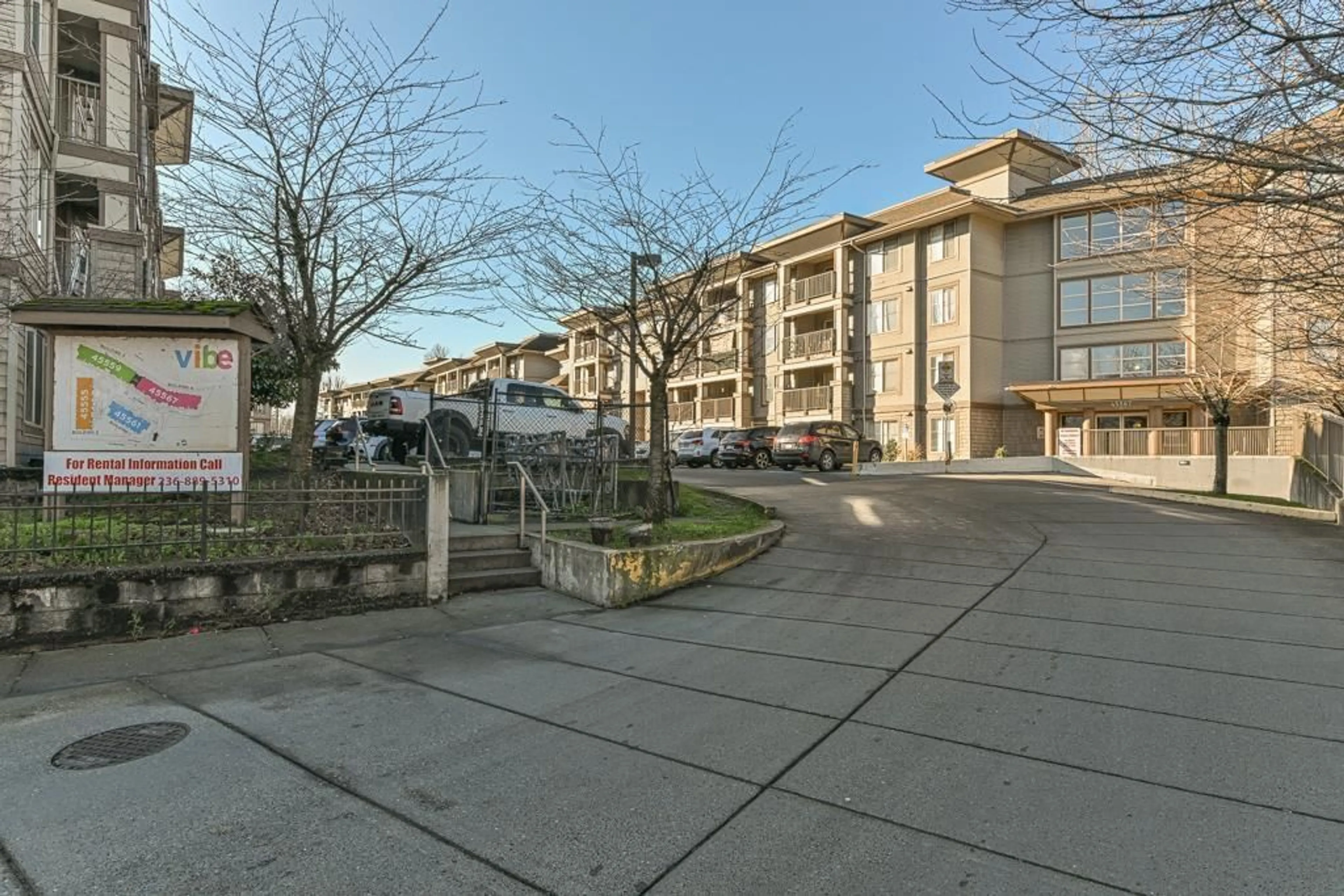 Patio, street for 215 - 45567 YALE ROAD, Chilliwack British Columbia V2P0B2