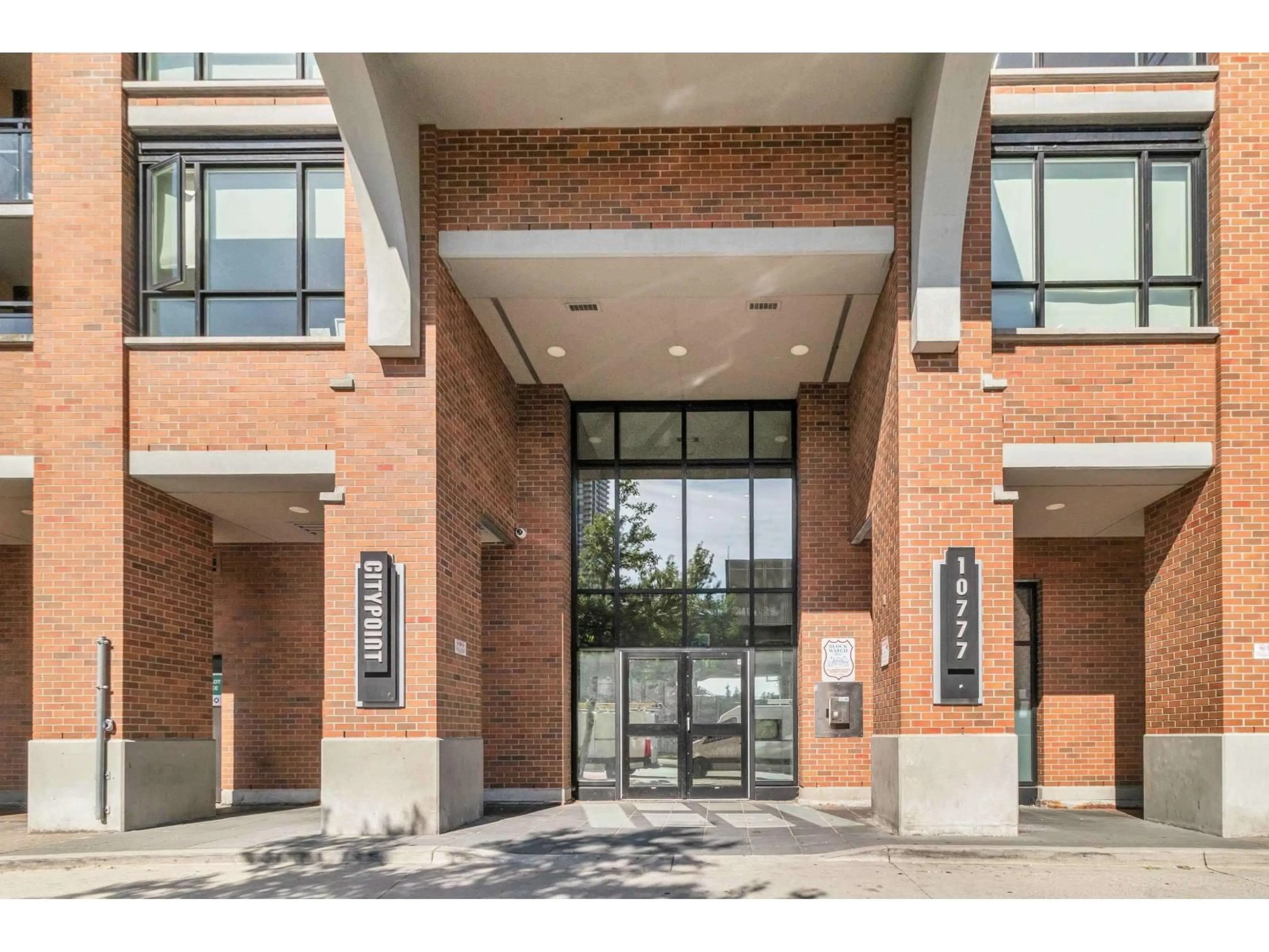 Indoor foyer for 1105 - 10777 UNIVERSITY, Surrey British Columbia V3T0E6
