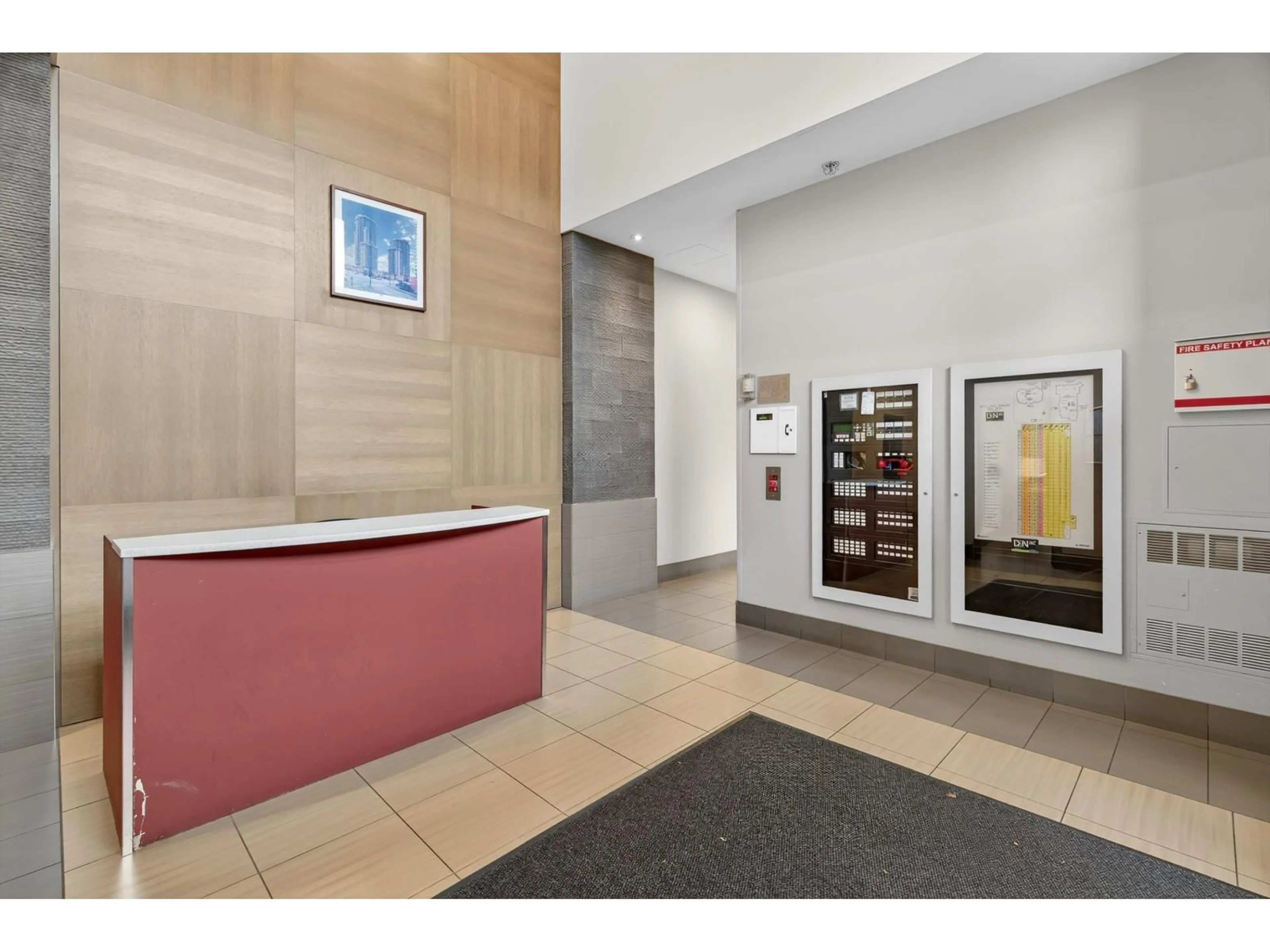 Lobby for 1105 - 10777 UNIVERSITY, Surrey British Columbia V3T0E6