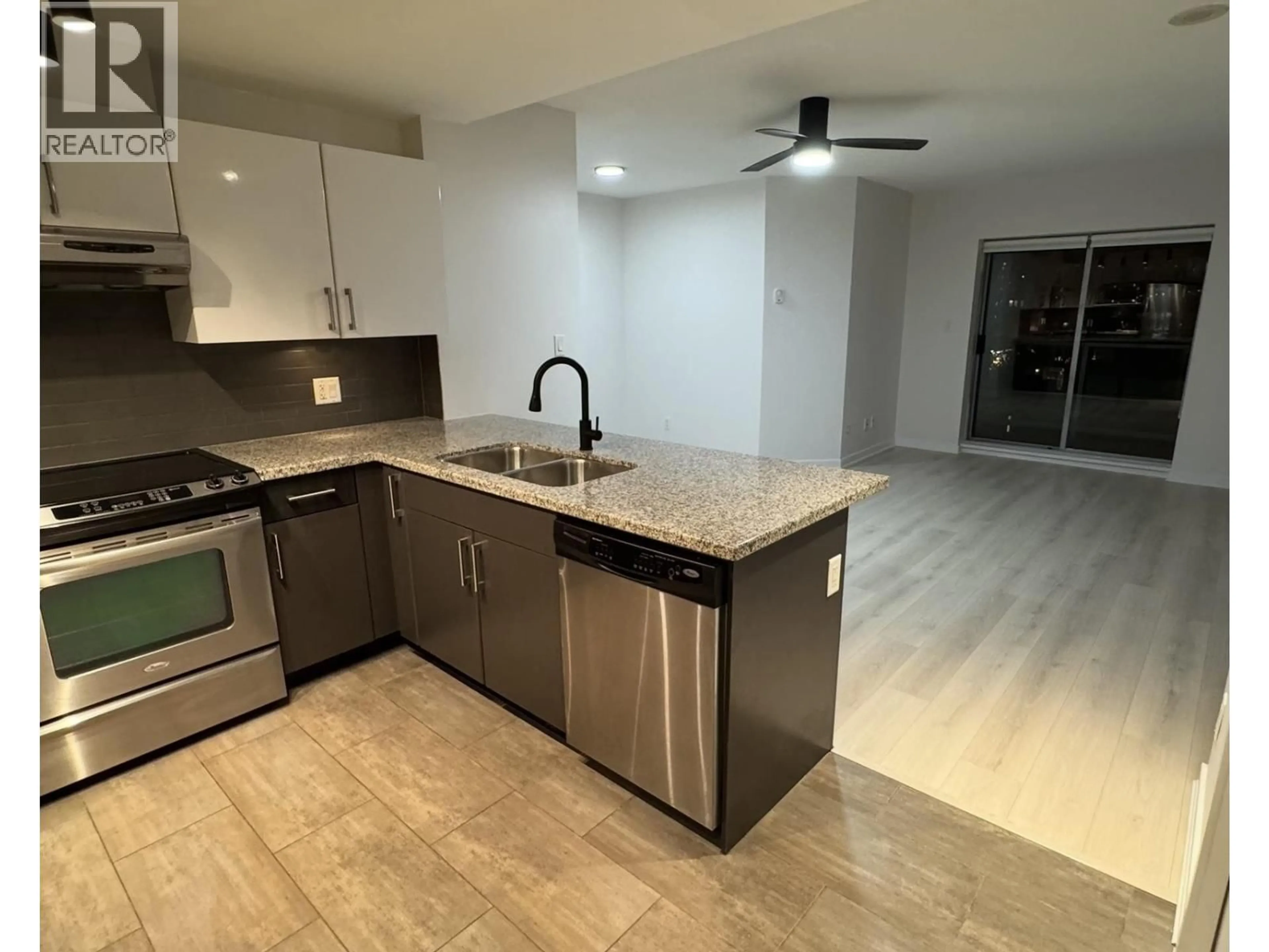 Open concept kitchen, unknown for 907 - 14 BEGBIE STREET, New Westminster British Columbia V3M0C4