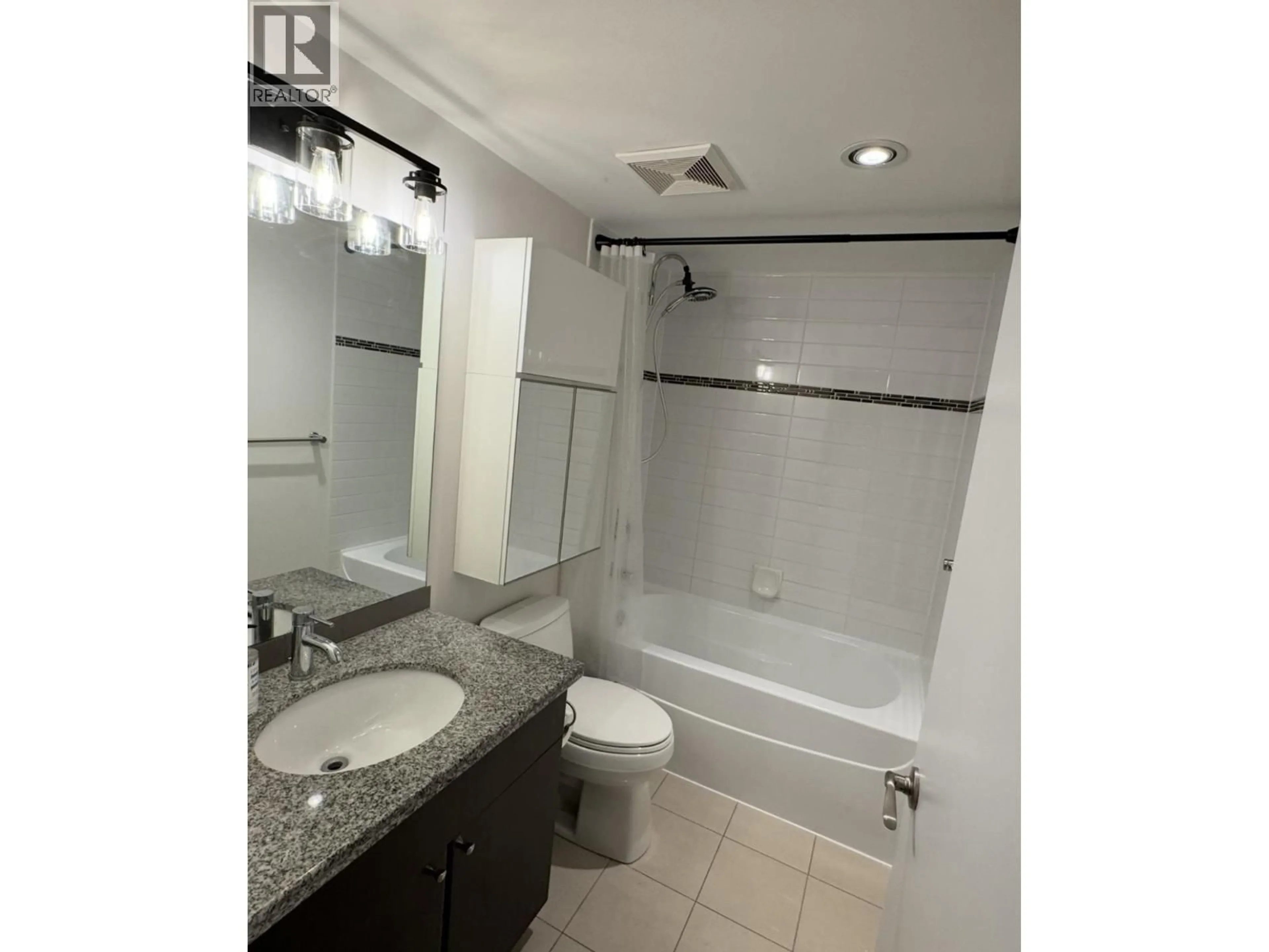 Standard bathroom, unknown for 907 - 14 BEGBIE STREET, New Westminster British Columbia V3M0C4
