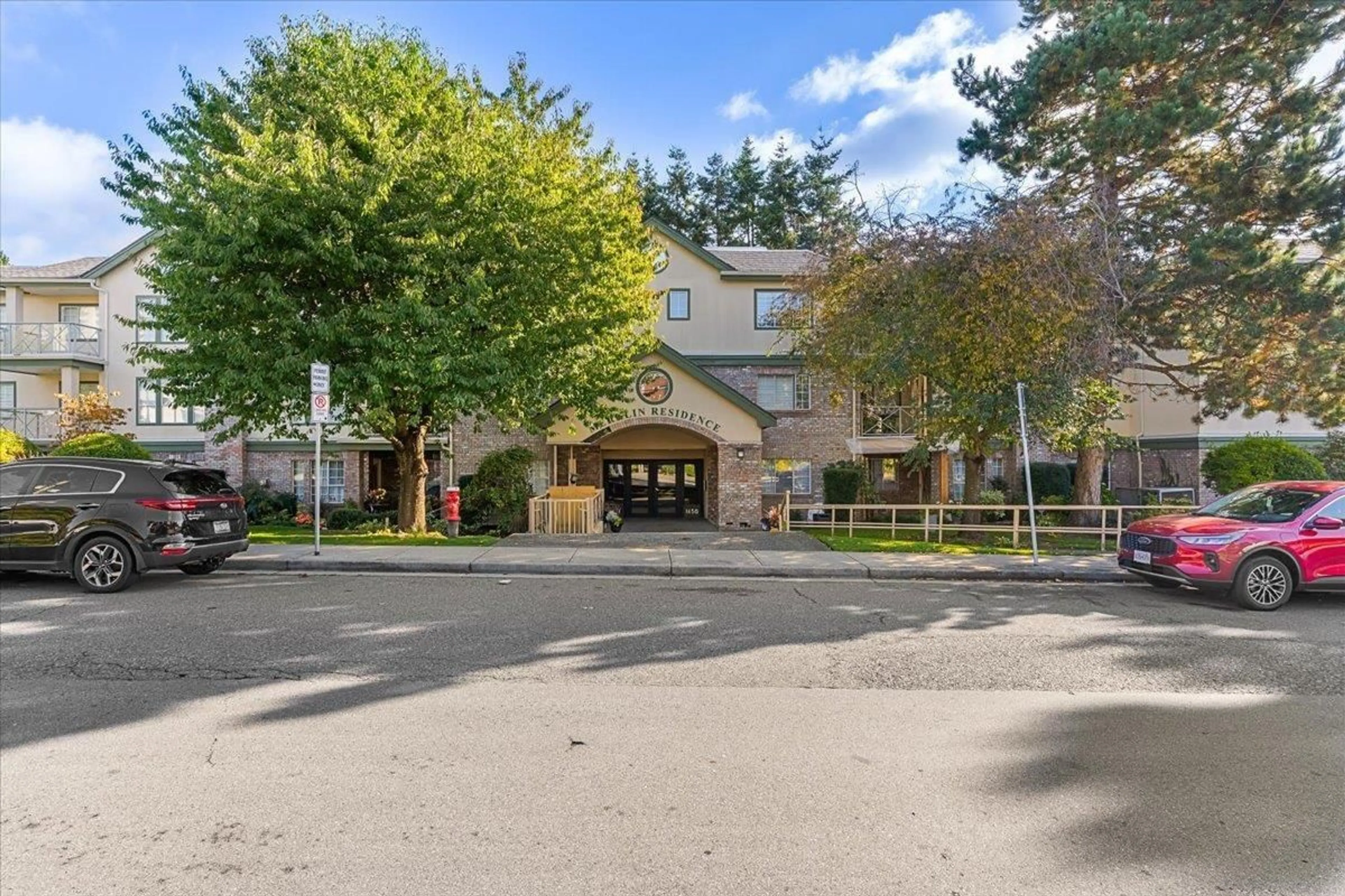 Patio, unknown for 107 - 1450 MERKLIN, White Rock British Columbia V4B4C3