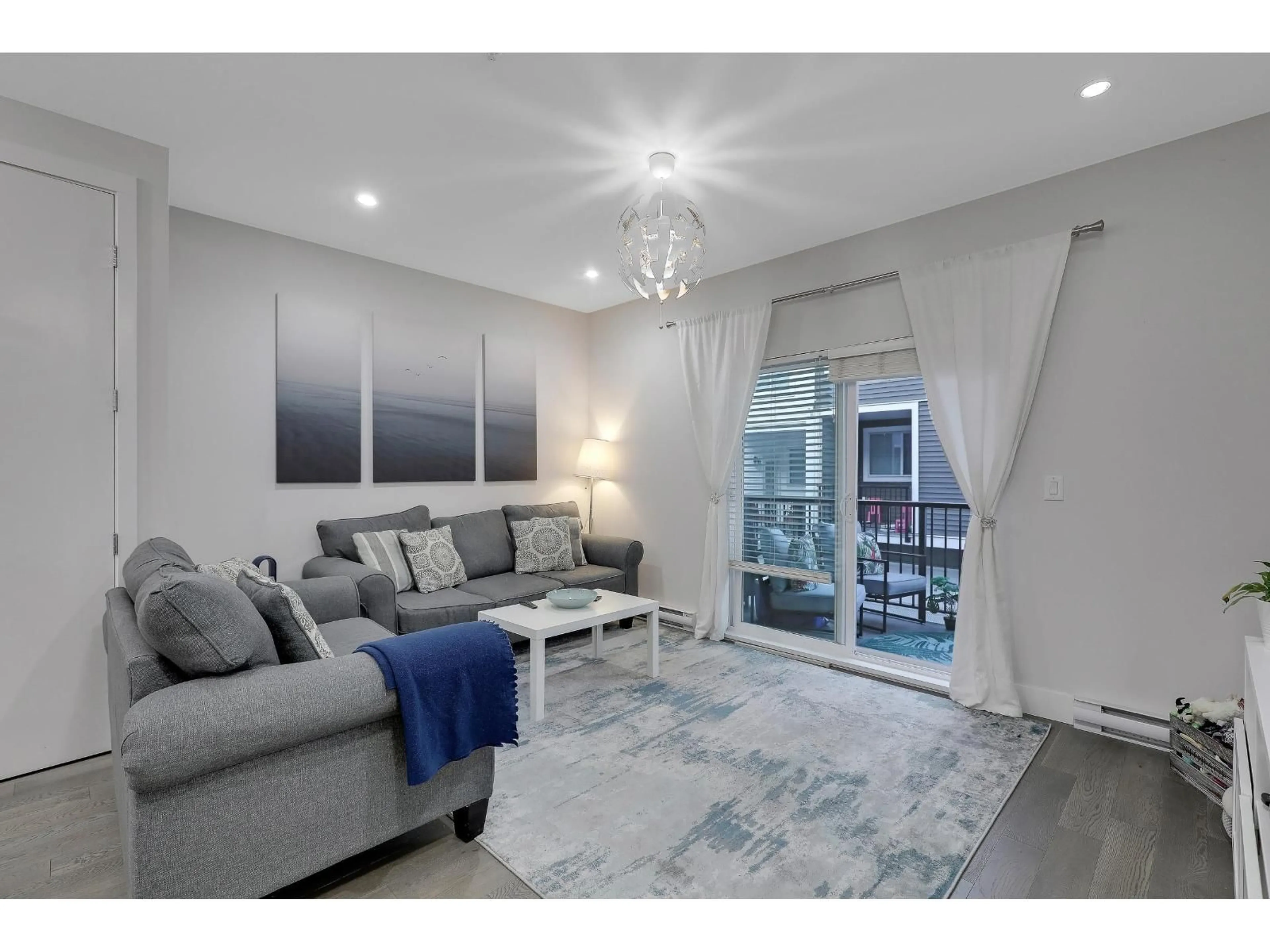 Living room with furniture, unknown for 43 - 20451 84, Langley British Columbia V2Y0X5