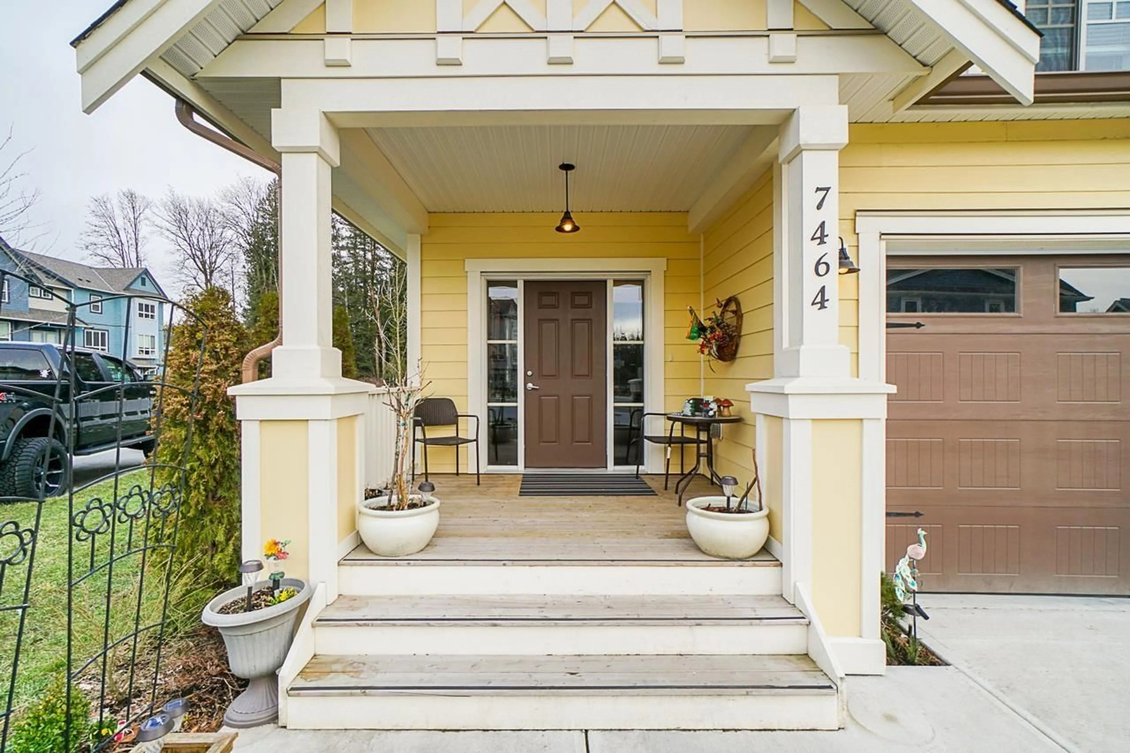 Indoor entryway for 7464 ROSS DRIVE, Mission British Columbia V2V0G1