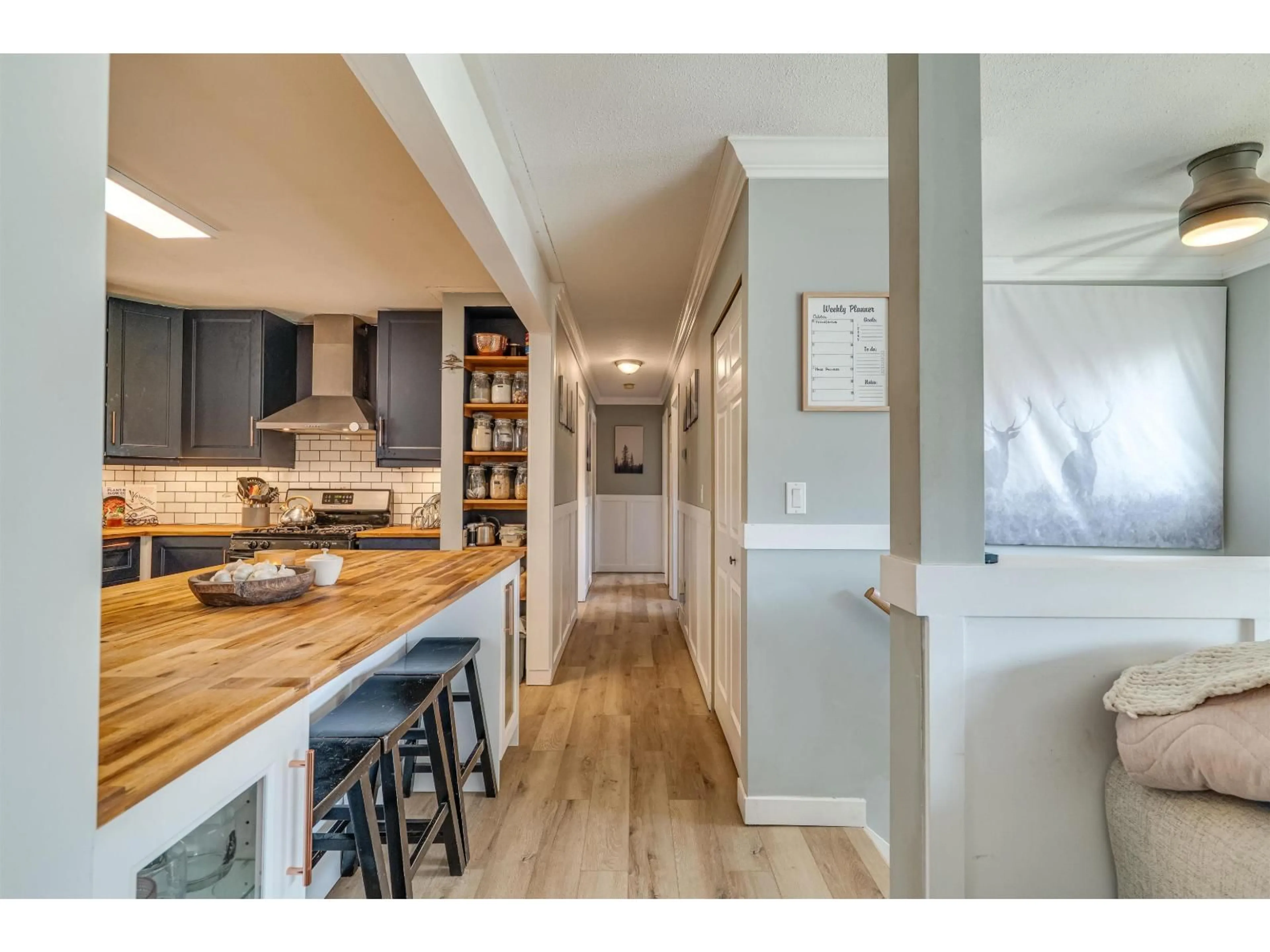 Open concept kitchen, unknown for 35157 SKEENA, Abbotsford British Columbia V2S7H5