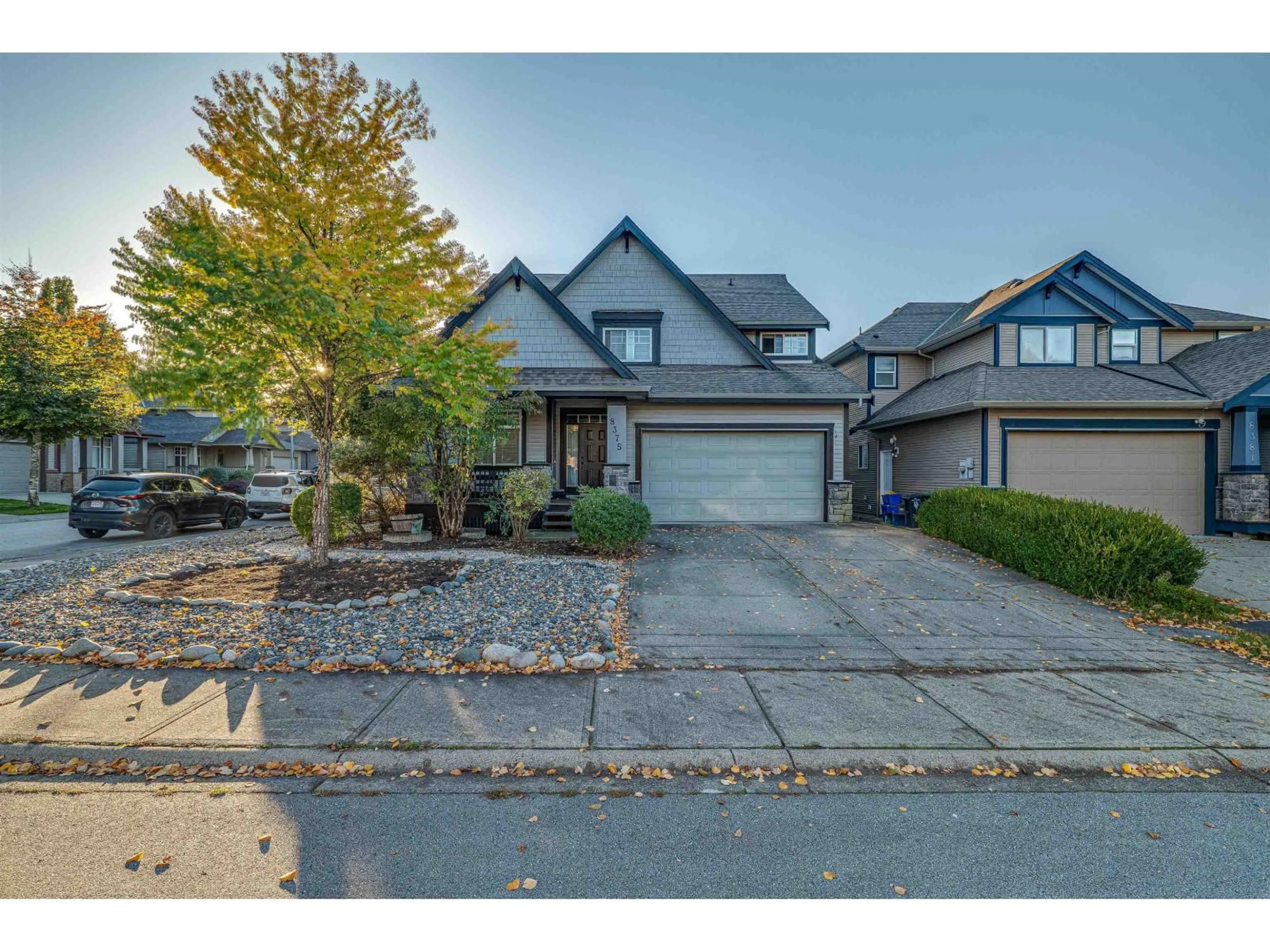 A pic from outside/outdoor area/front of a property/back of a property/a pic from drone, street for 8375 209, Langley British Columbia V2Y0A3