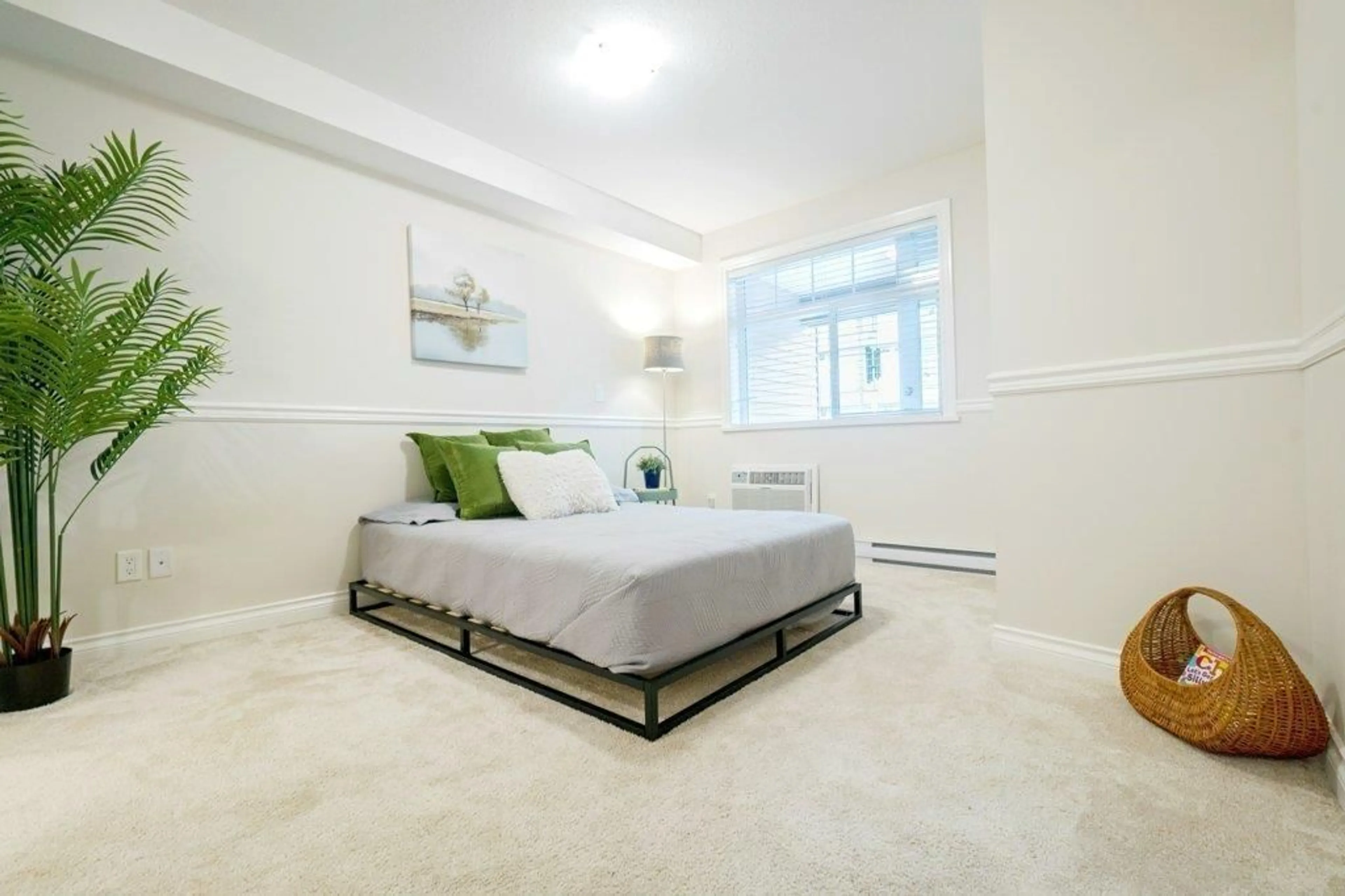 Bedroom with bed, unknown for 215 - 5650 201A STREET, Langley British Columbia V3A0B3