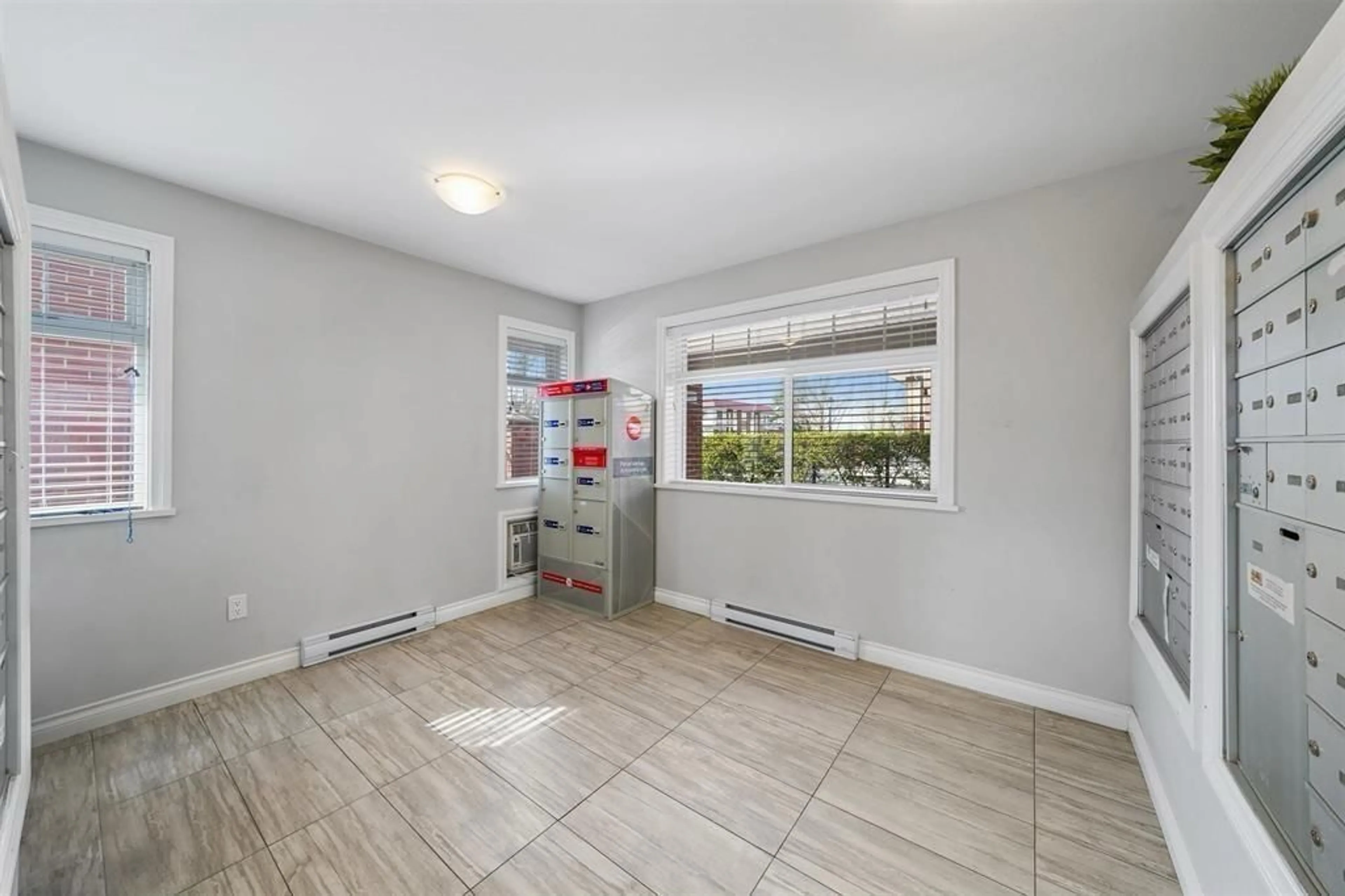 A pic of a room for 215 - 5650 201A STREET, Langley British Columbia V3A0B3