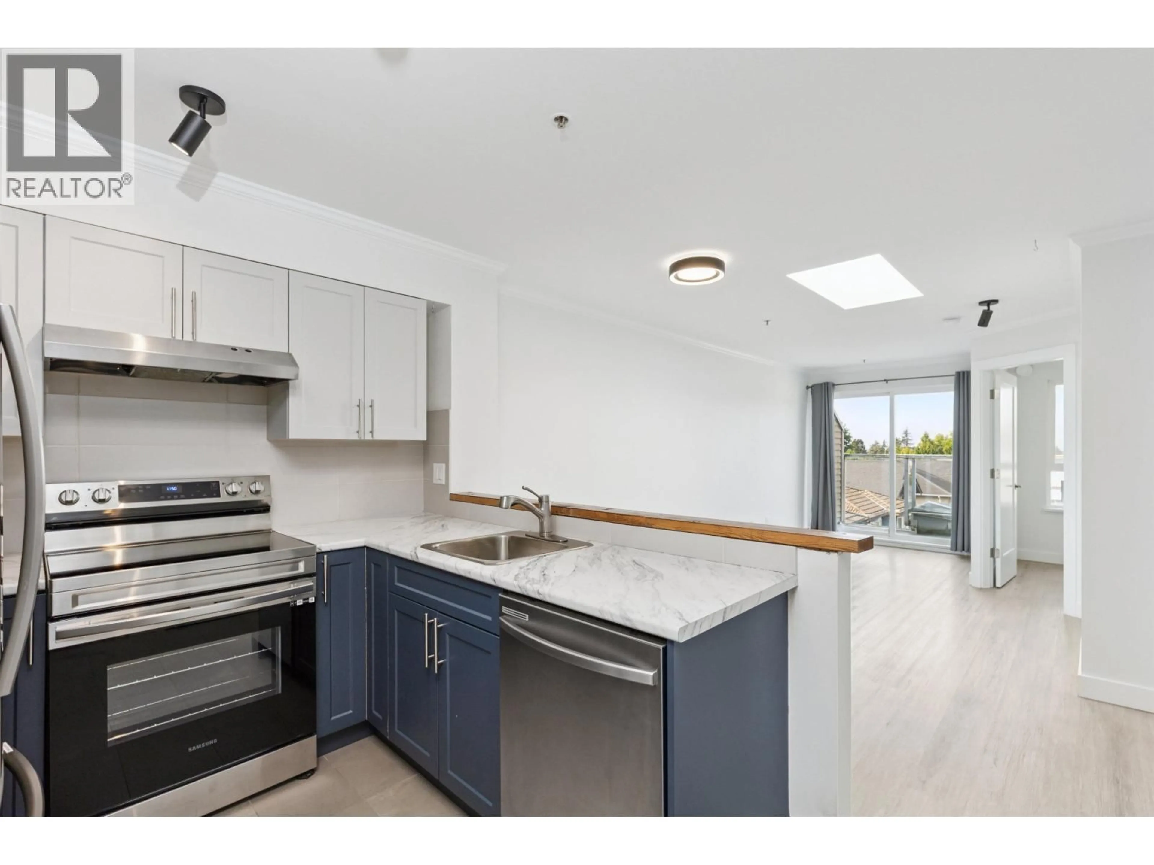 Open concept kitchen, unknown for PH5 - 1503 66TH AVENUE, Vancouver British Columbia V6P2R8