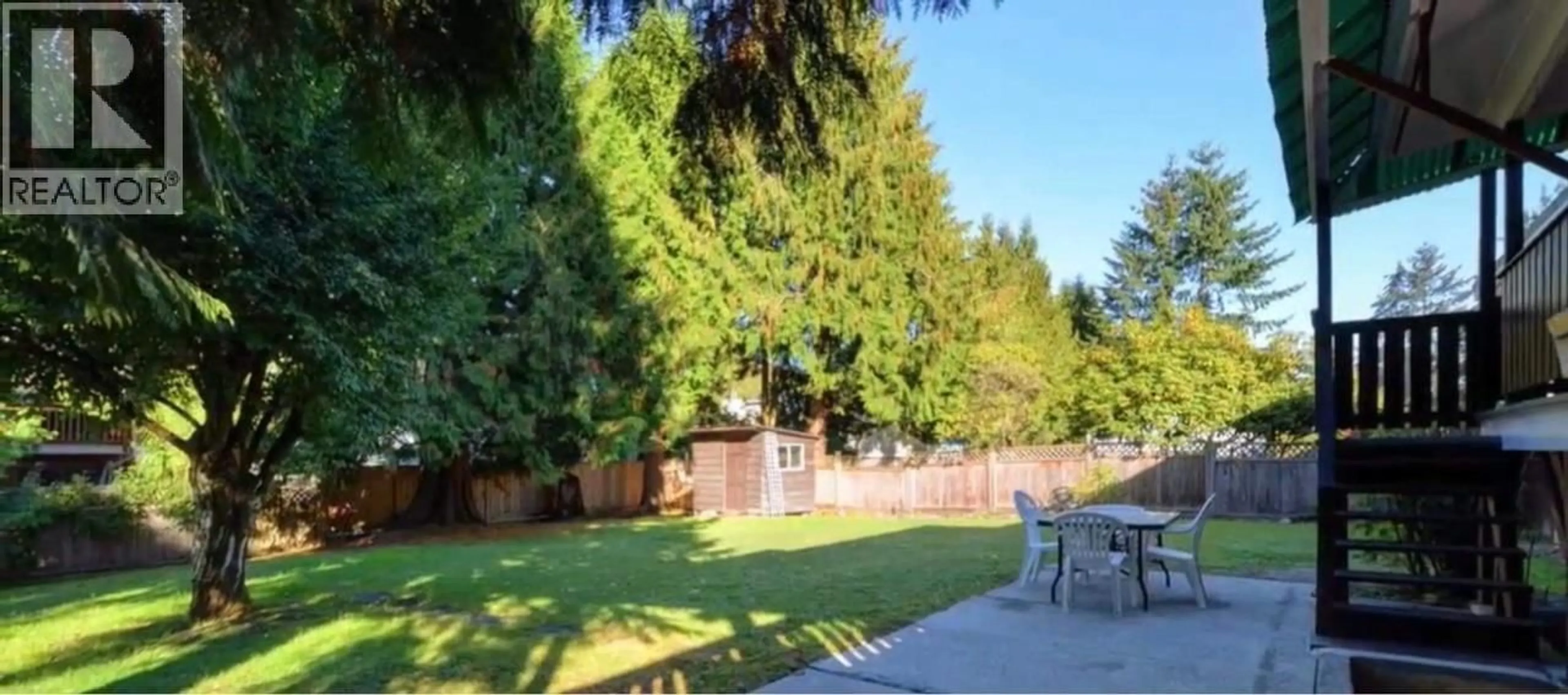 A pic from outside/outdoor area/front of a property/back of a property/a pic from drone, forest/trees view for 12079 GLENHURST STREET, Maple Ridge British Columbia V2X6V8