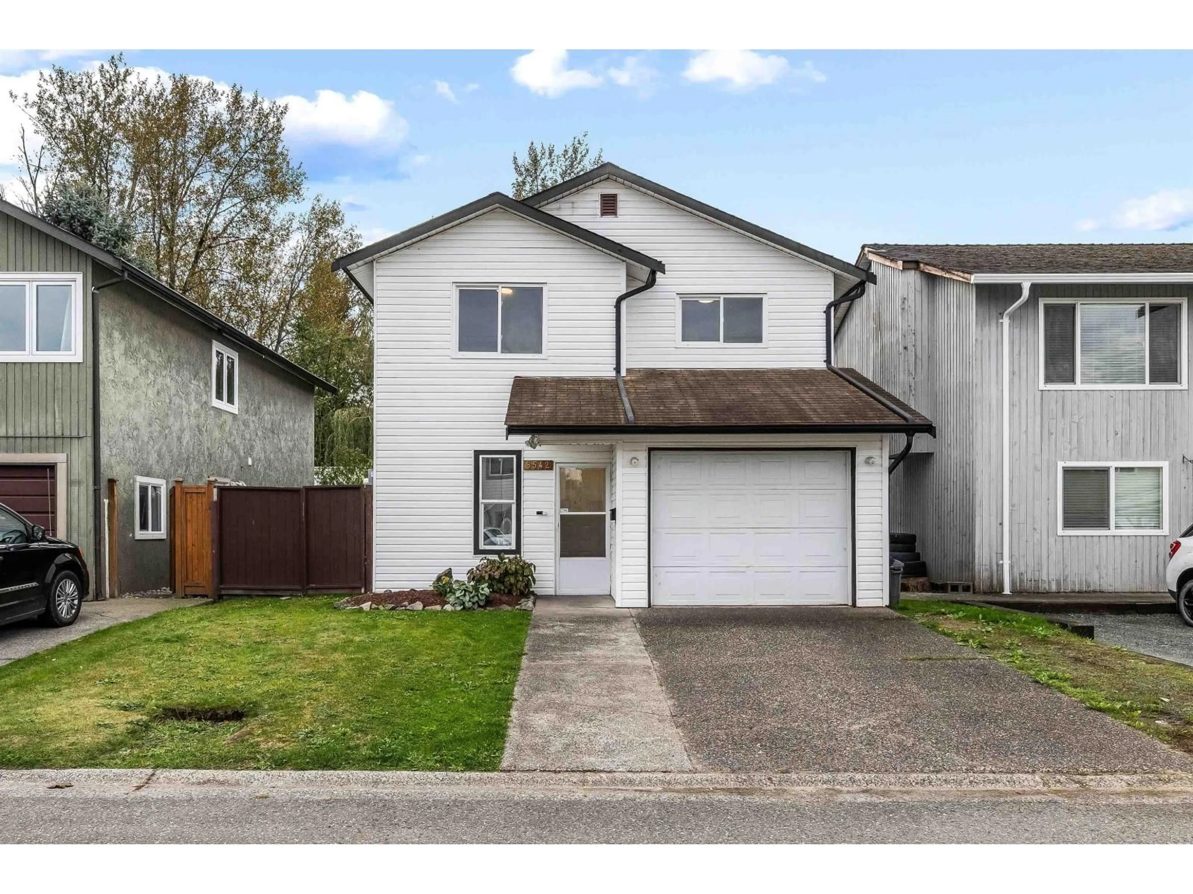 Home with vinyl exterior material, street for 8542 MCCUTCHEON AVENUE, Chilliwack British Columbia V2P7K7