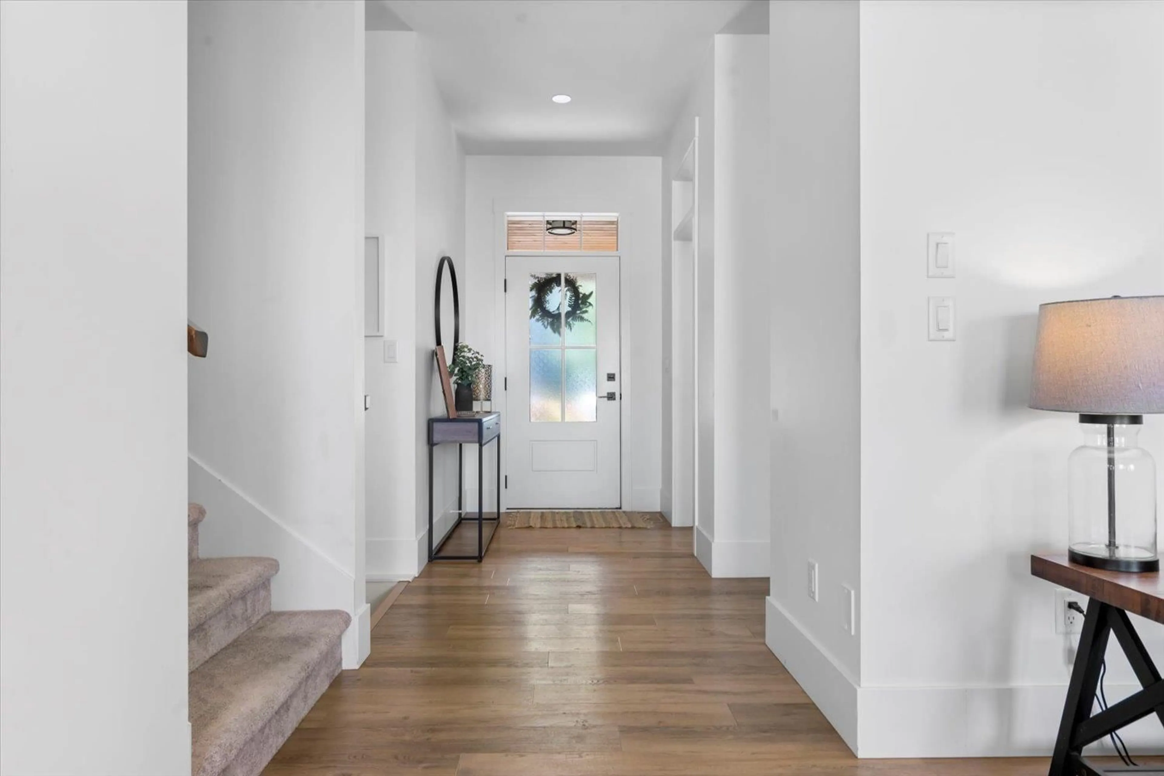 Indoor entryway for 51171 LUDMILA PLACE, Chilliwack British Columbia V4Z0C9