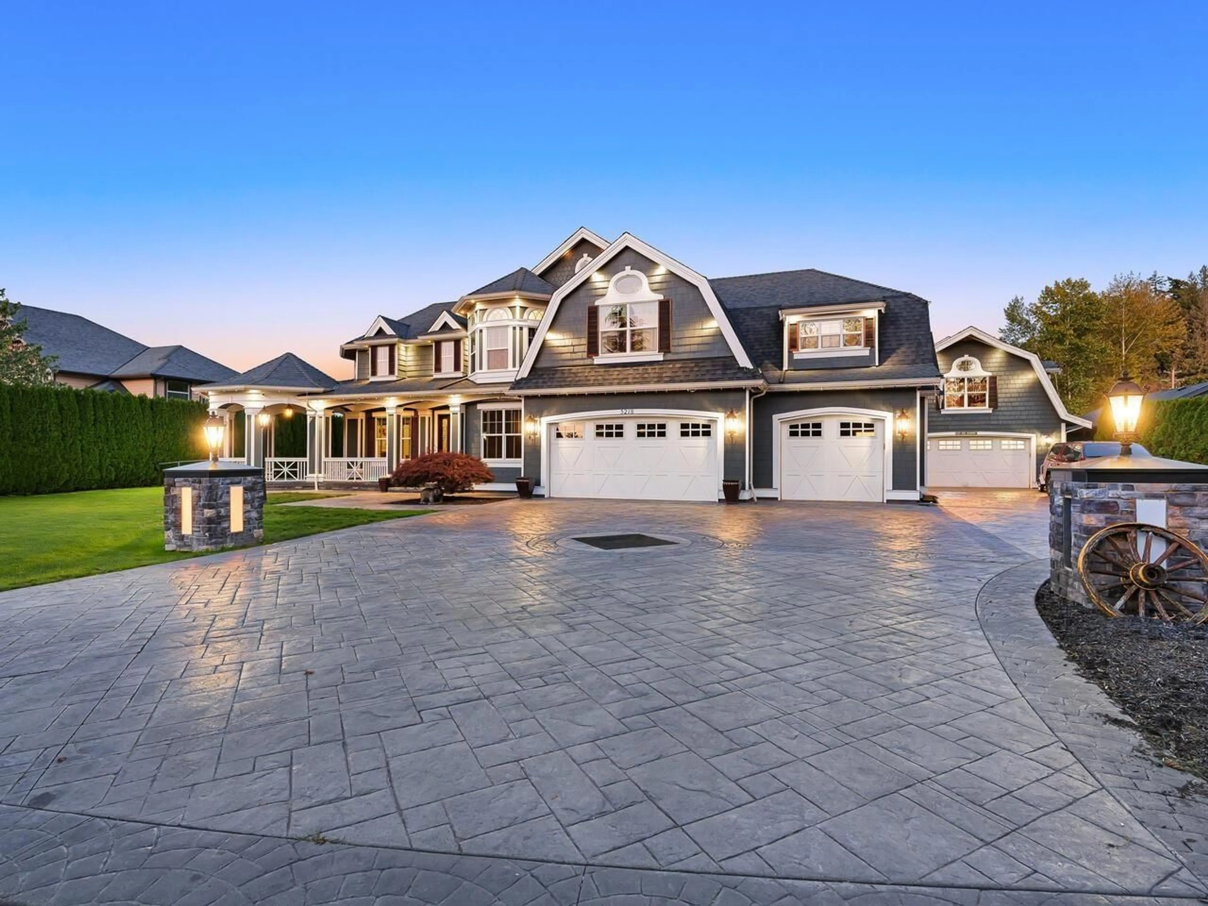Home with vinyl exterior material, street for 5218 219A, Langley British Columbia V2Y0G6