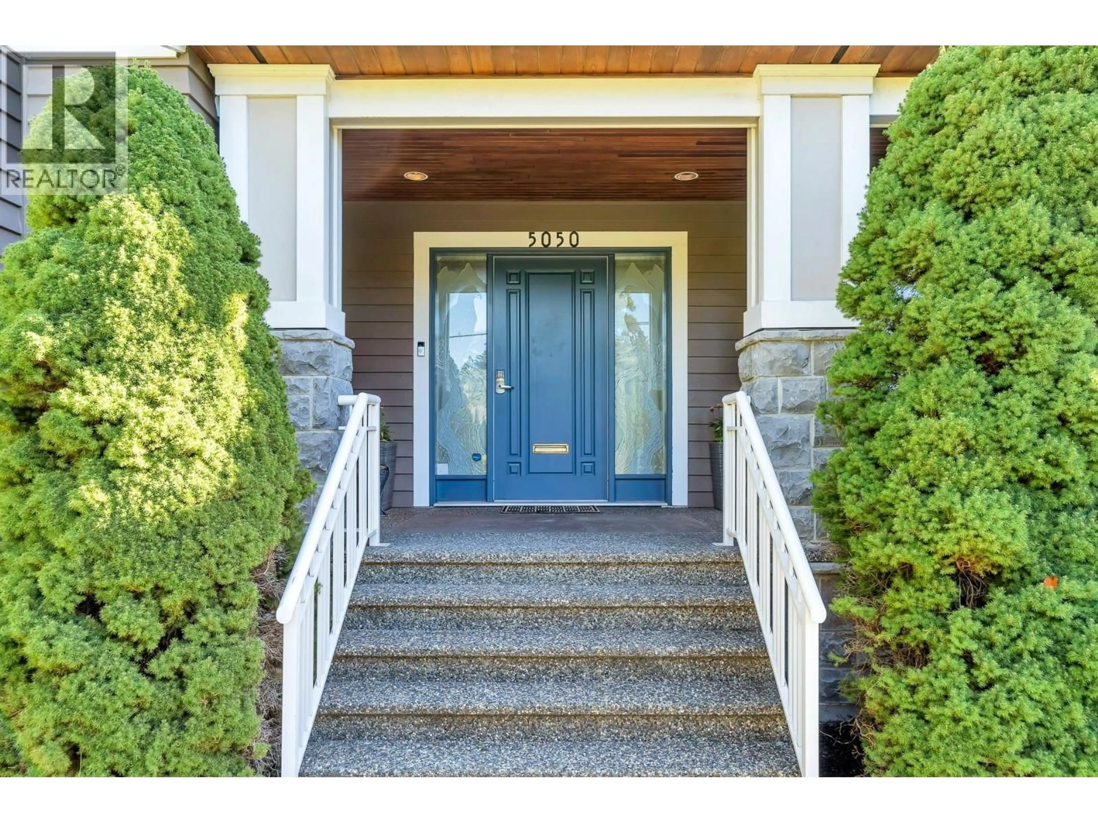 Indoor entryway for 5062 GRANVILLE STREET, Vancouver British Columbia V6M3B4