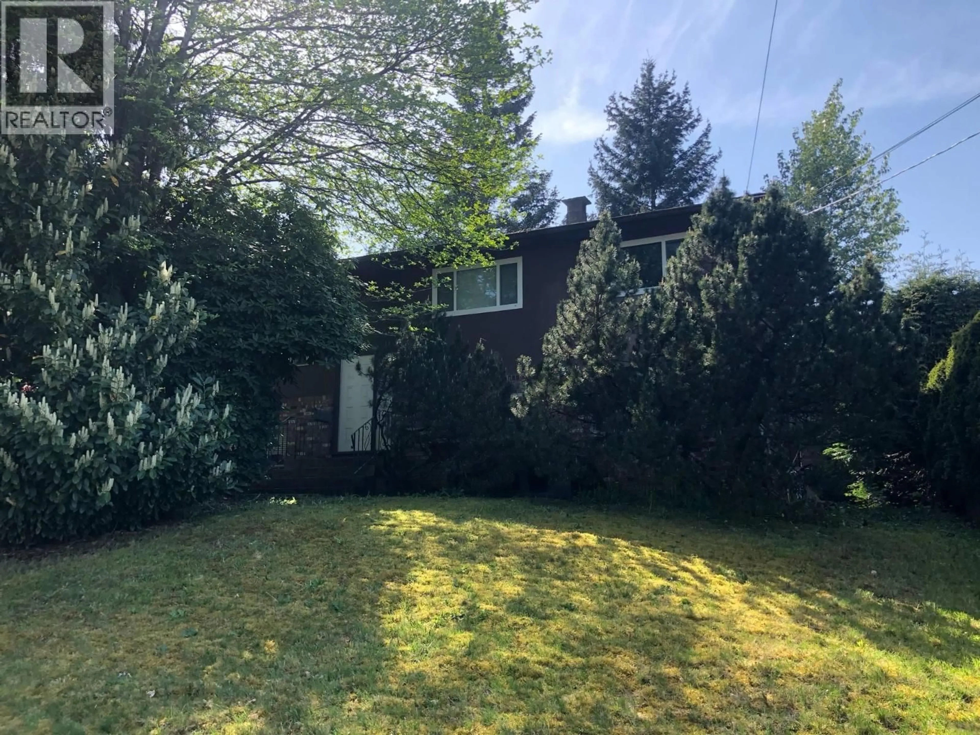 A pic from outside/outdoor area/front of a property/back of a property/a pic from drone, unknown for 1528 EASTERN DRIVE, Port Coquitlam British Columbia V3C2S8