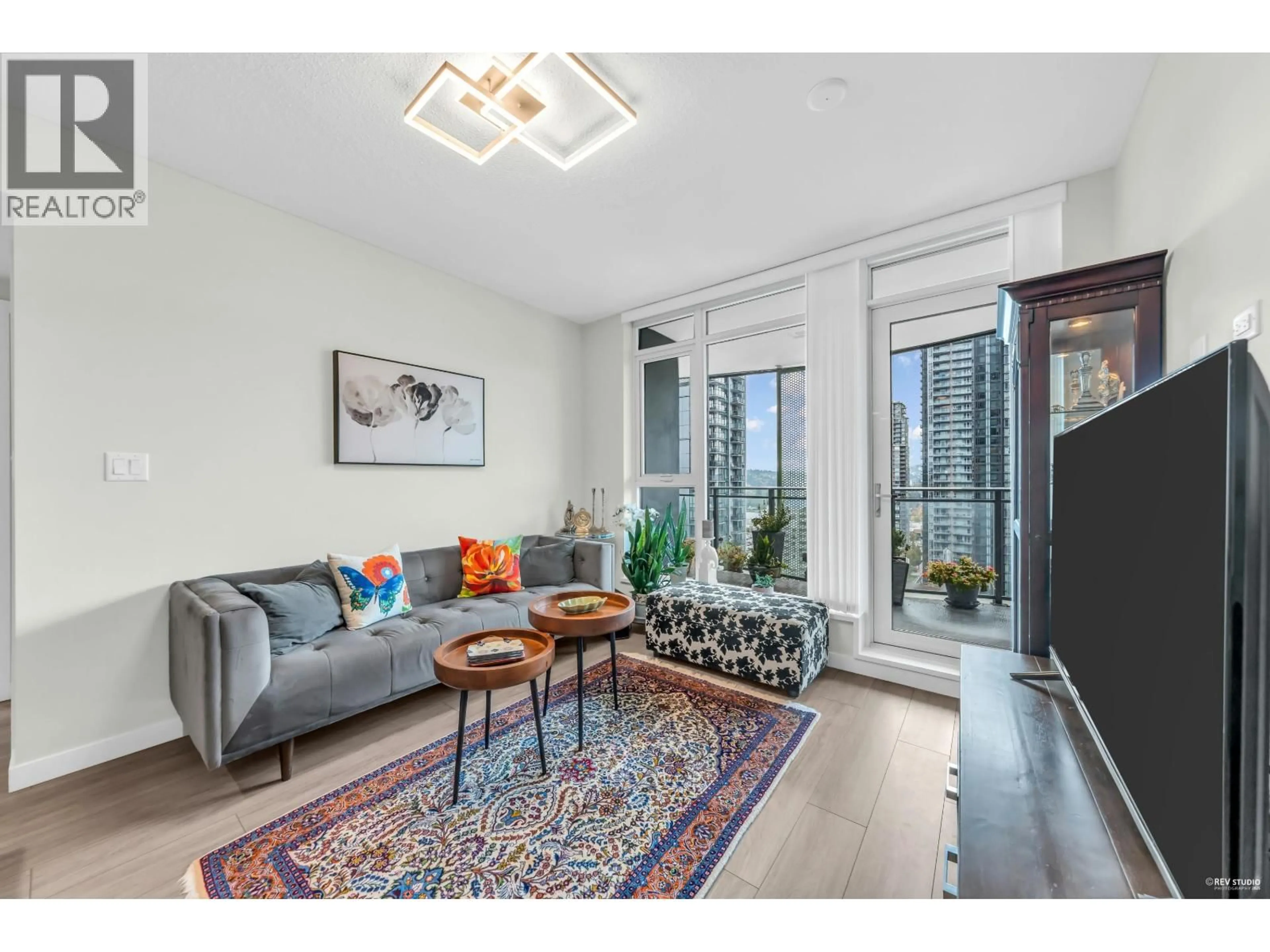 Living room with furniture, unknown for 1707 - 1182 WESTWOOD STREET, Coquitlam British Columbia V3B0T9