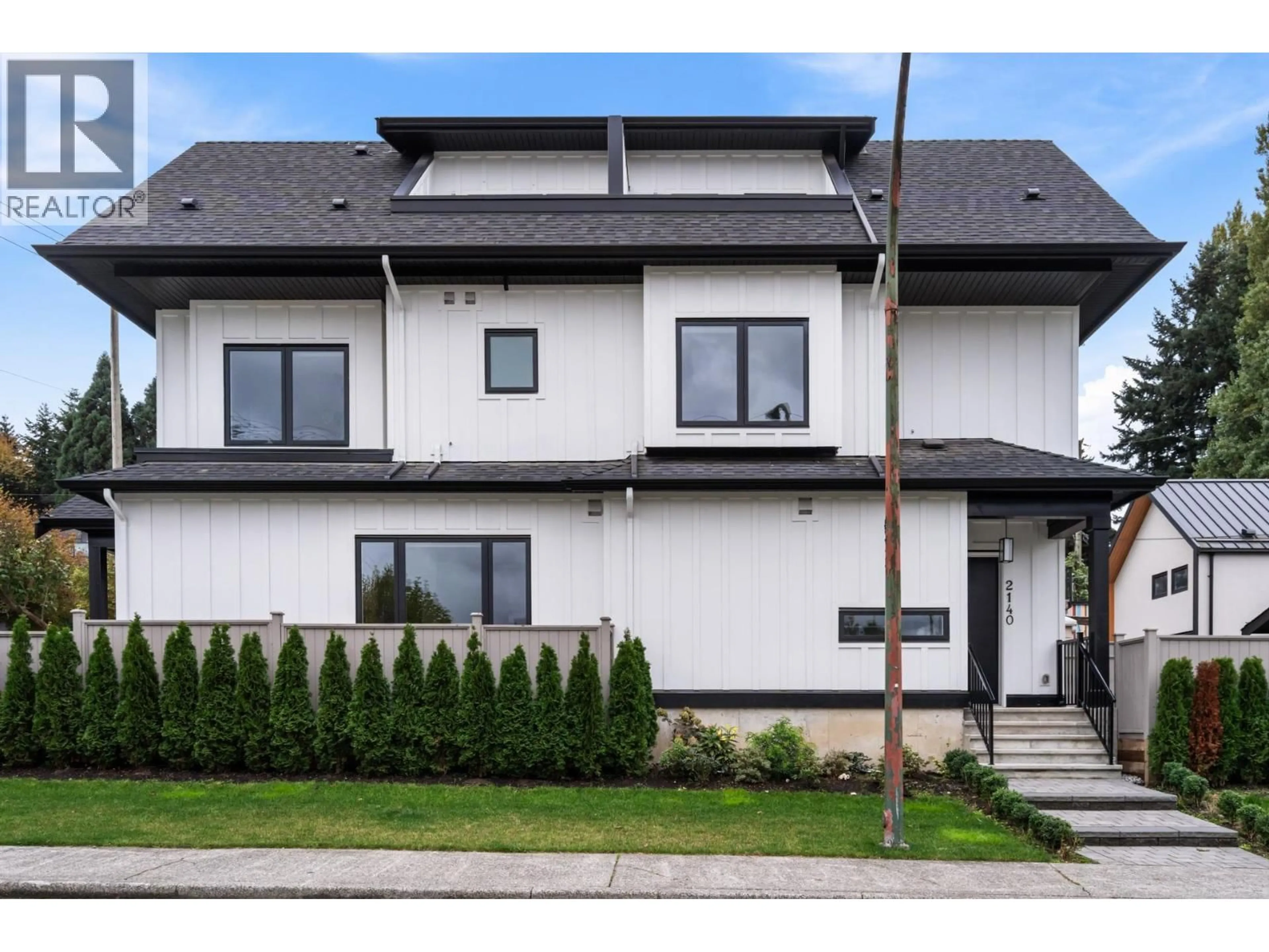 Unknown for 2140 20TH AVENUE, Vancouver British Columbia V5N4V7