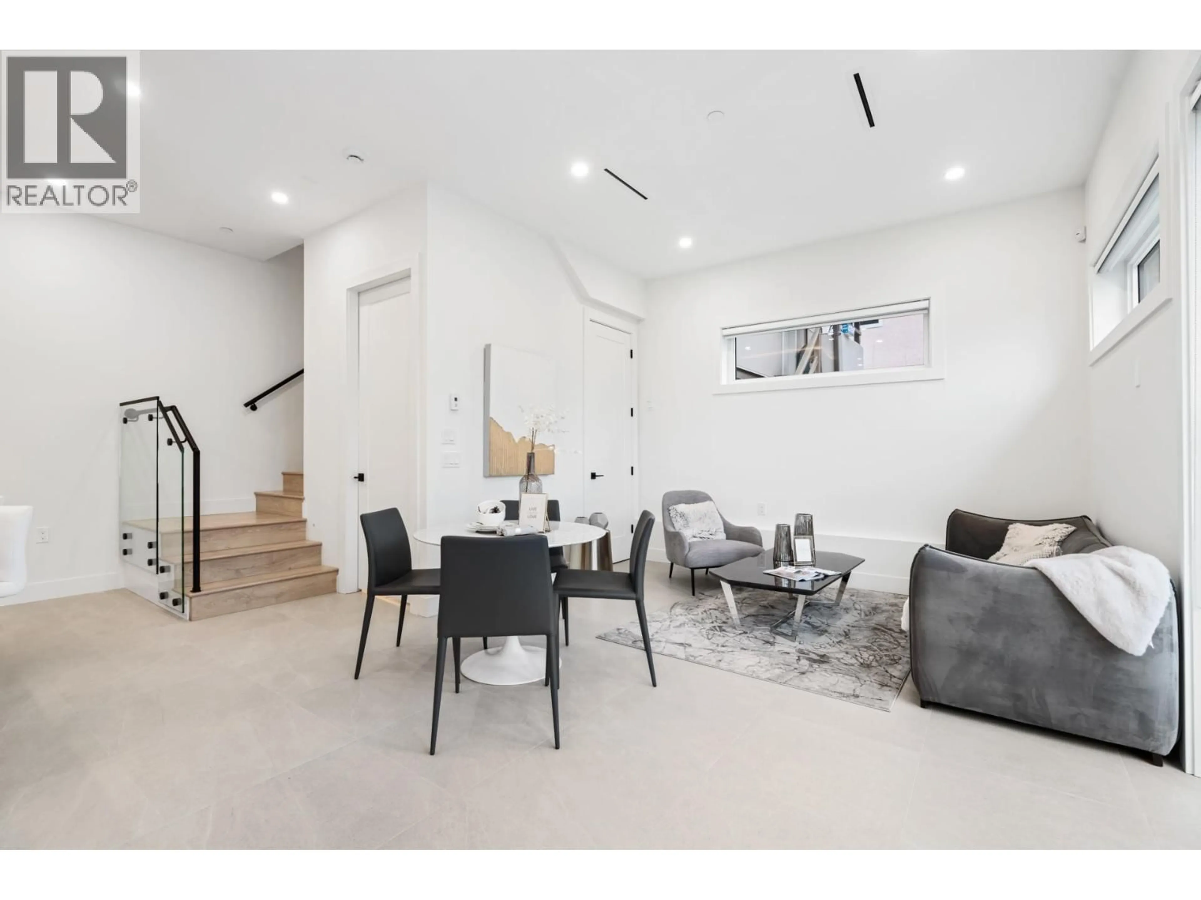 Unknown for 2140 20TH AVENUE, Vancouver British Columbia V5N4V7
