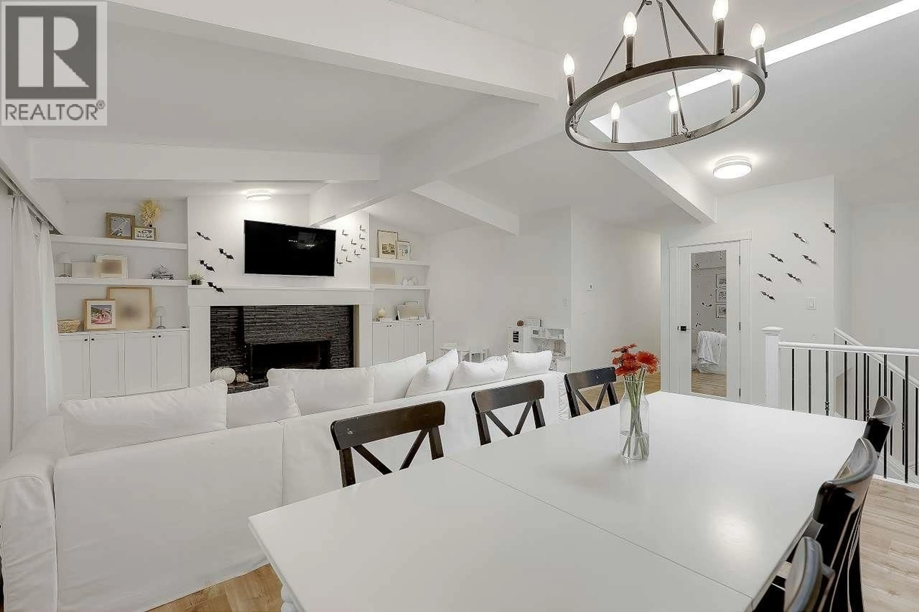 Open concept kitchen, unknown for 1493 54 STREET, Delta British Columbia V4M3H6
