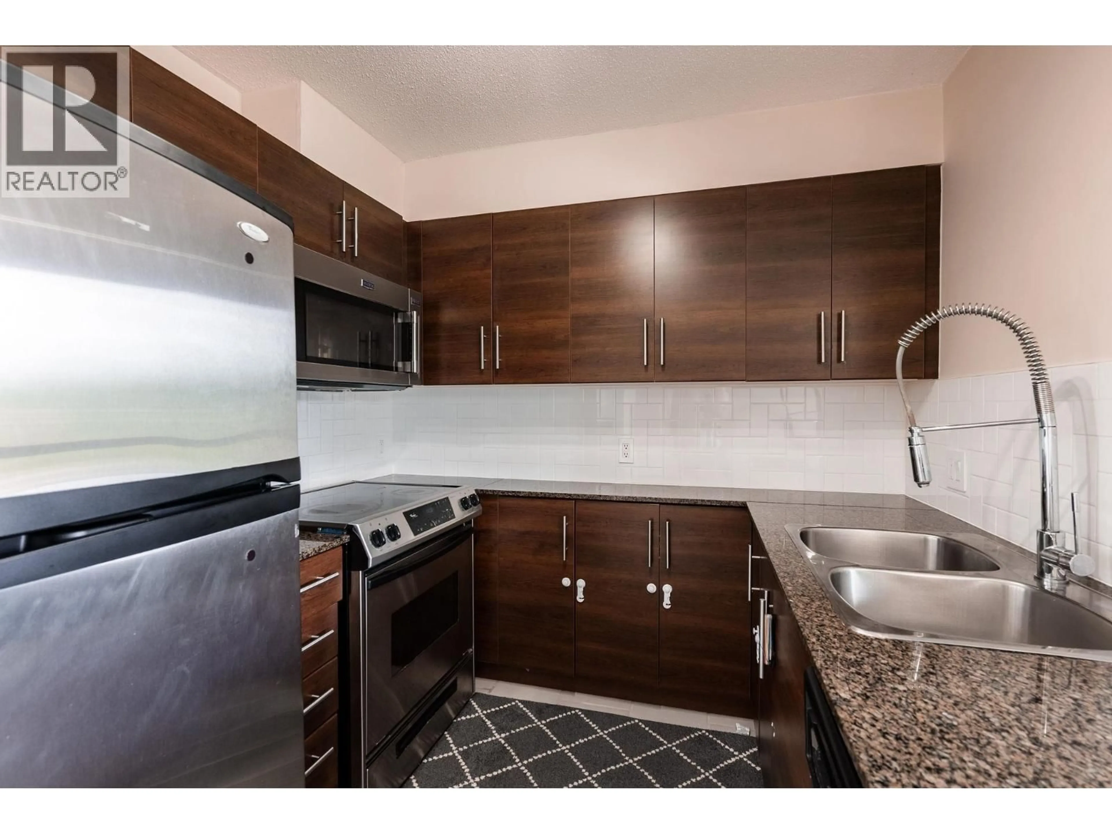 Standard kitchen, ceramic/tile floor for 1202 - 833 AGNES STREET, New Westminster British Columbia V3M0B1