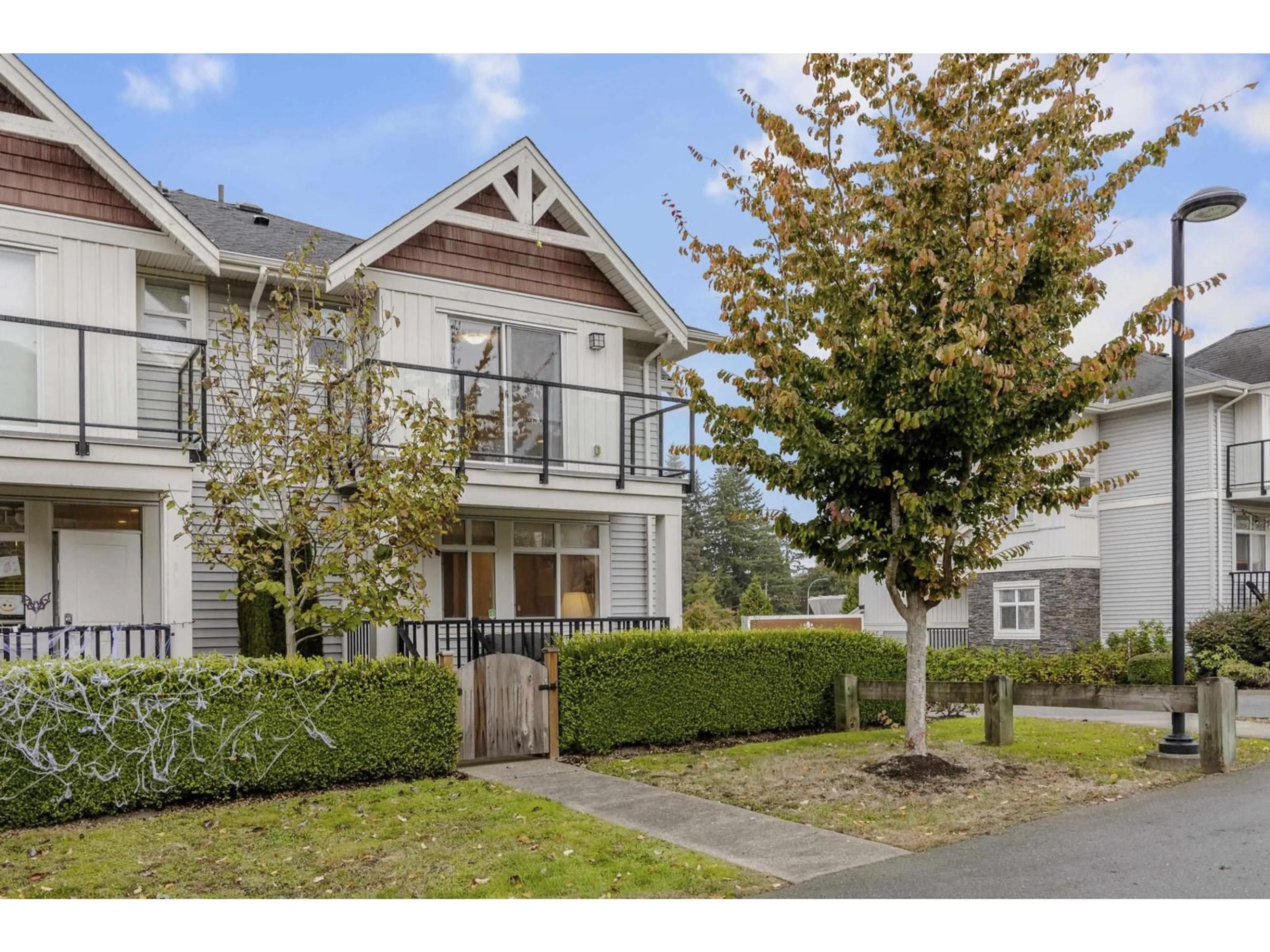 Unknown for 1 - 7198 179, Surrey British Columbia V3S8C5