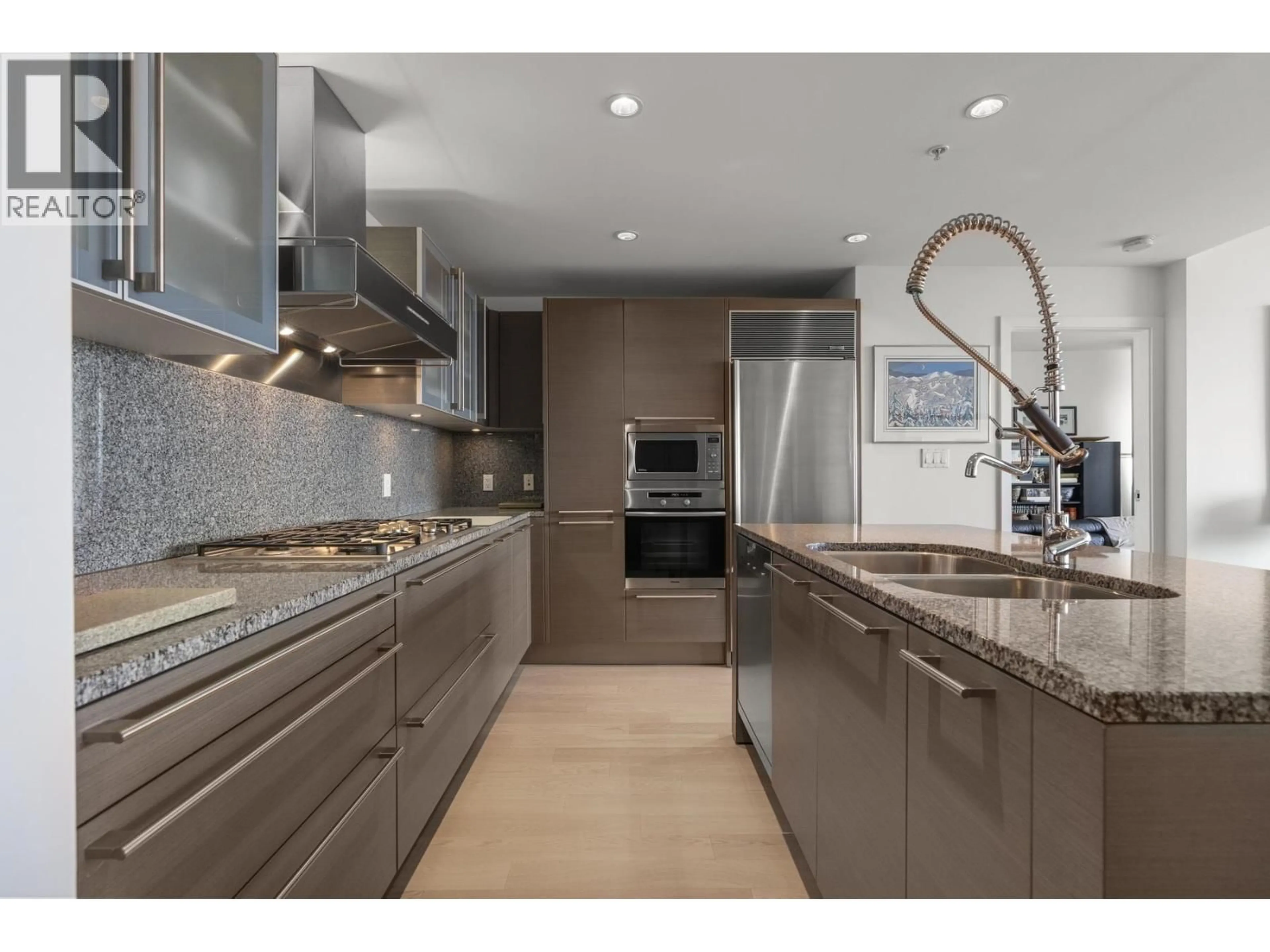 Contemporary kitchen, ceramic/tile floor for #4005 - 1111 ALBERNI STREET, Vancouver British Columbia V6E4V2