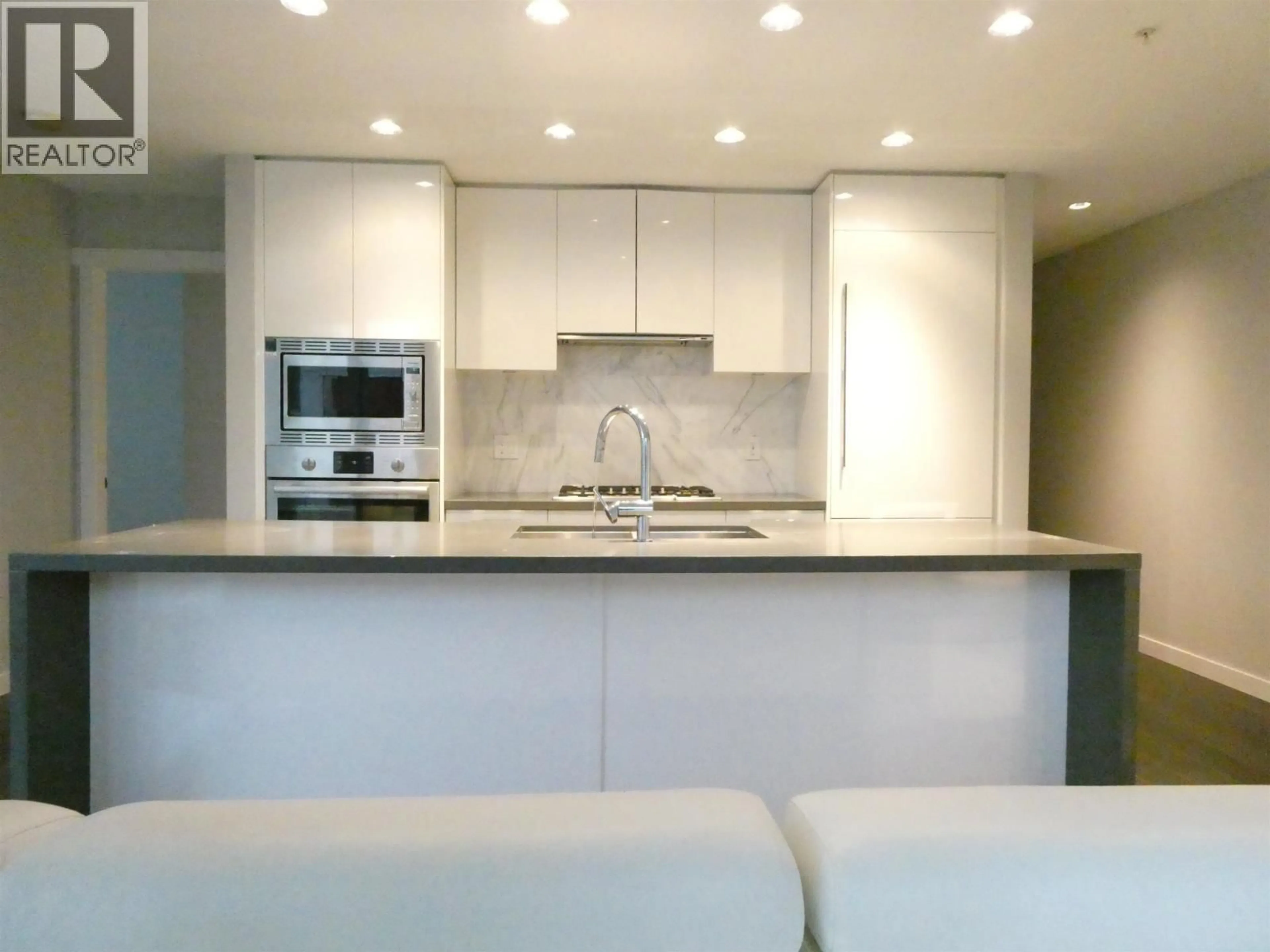 Contemporary kitchen, unknown for 509 - 5628 BIRNEY AVENUE, Vancouver British Columbia V6S0H7