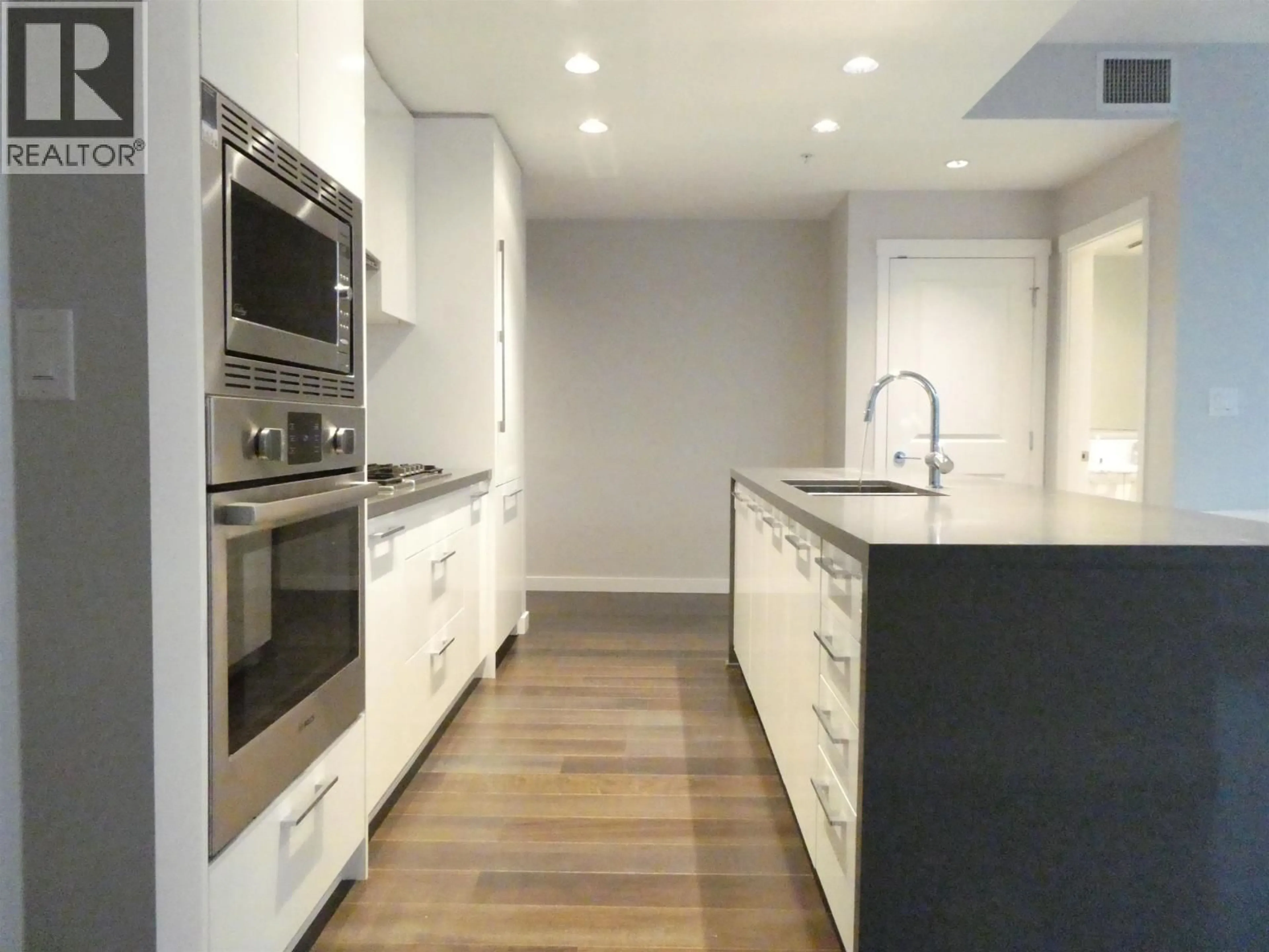 Contemporary kitchen, unknown for 509 - 5628 BIRNEY AVENUE, Vancouver British Columbia V6S0H7