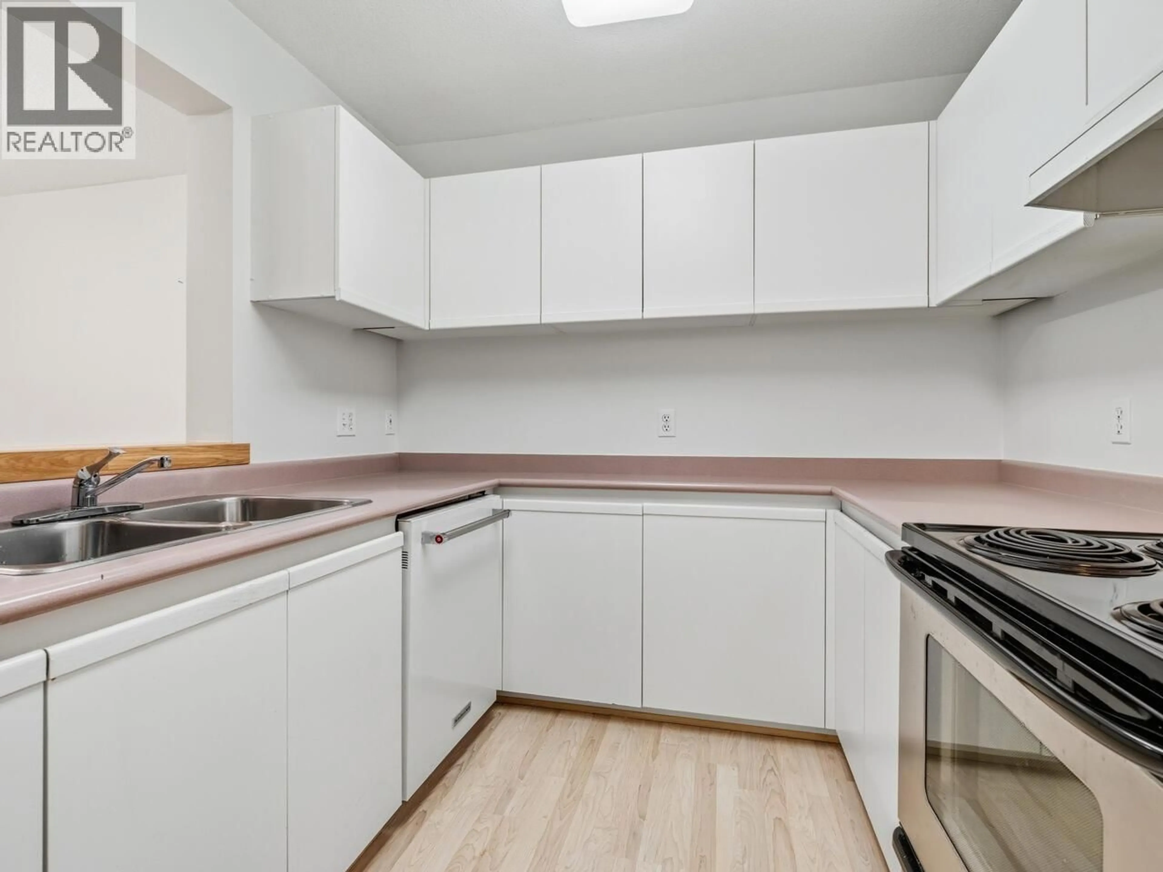 Standard kitchen, unknown for 303 - 55 BLACKBERRY DRIVE, New Westminster British Columbia V3L5S7