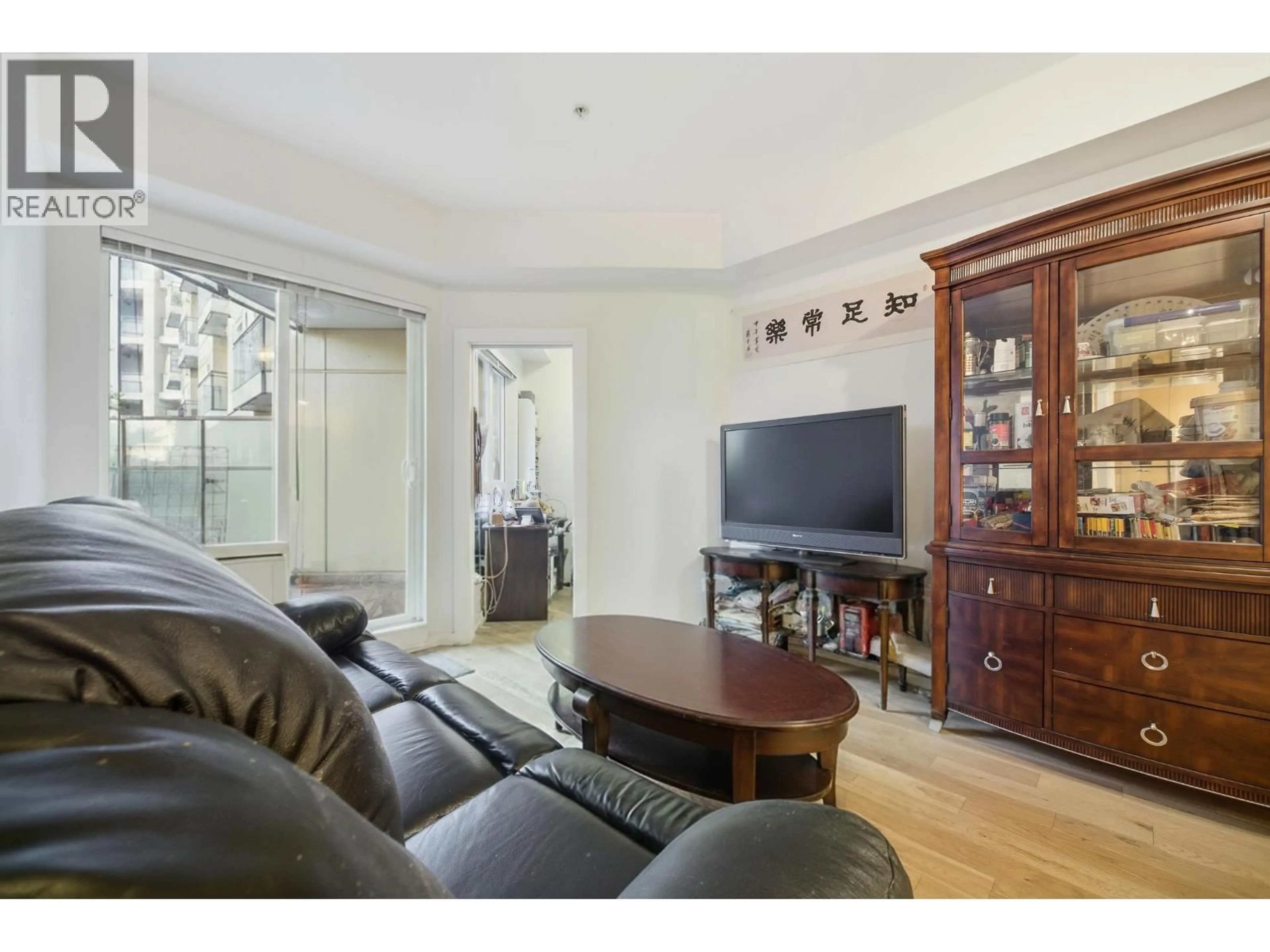 Living room with furniture, unknown for 132 - 5311 CEDARBRIDGE WAY, Richmond British Columbia V6X0M3