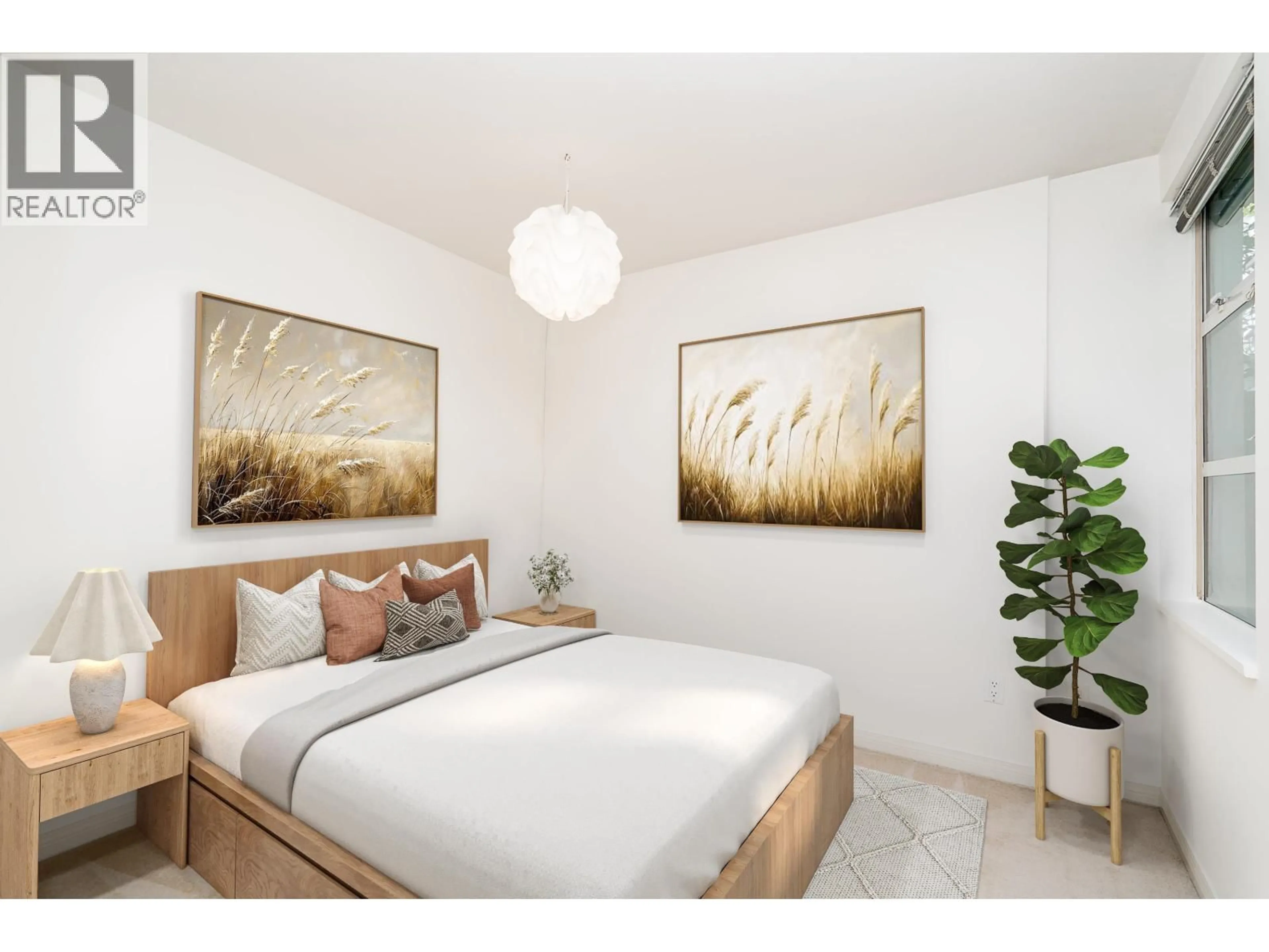 Bedroom with bed, unknown for 106 - 2575 4TH AVENUE, Vancouver British Columbia V6K1P5