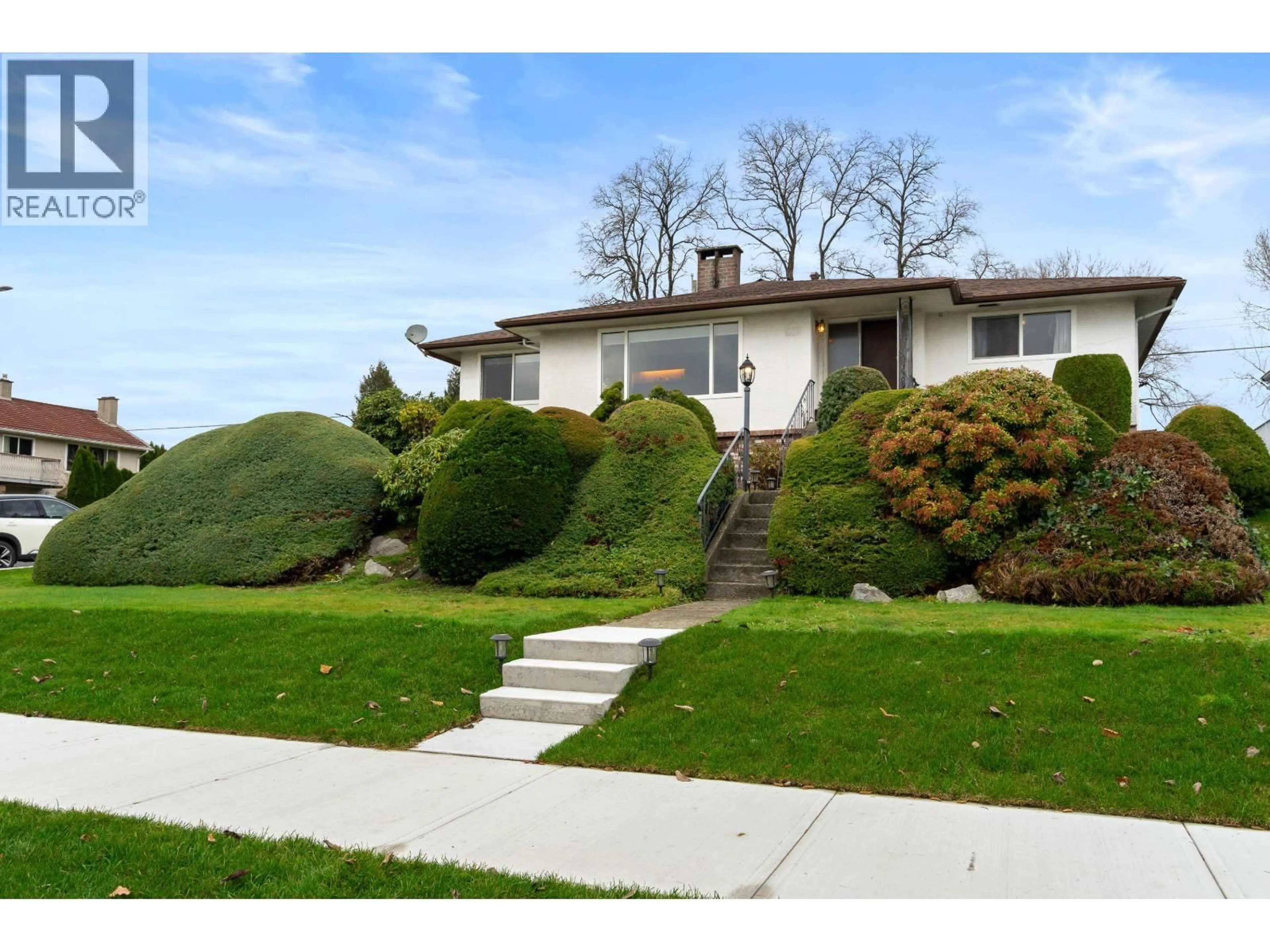 Unknown for 6825 HYCREST DRIVE, Burnaby British Columbia V5B2X3